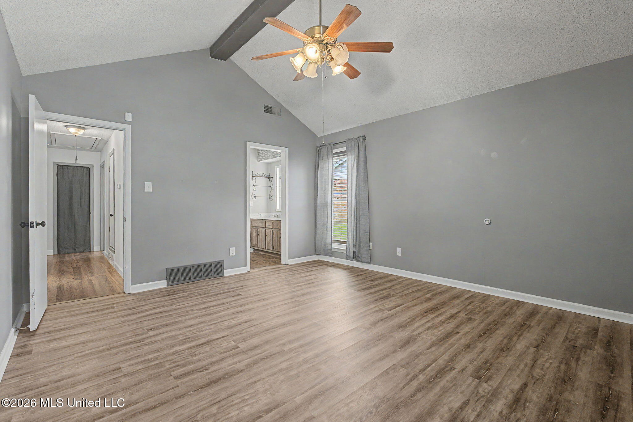 7106 Maplewood Cove Property Photo 20