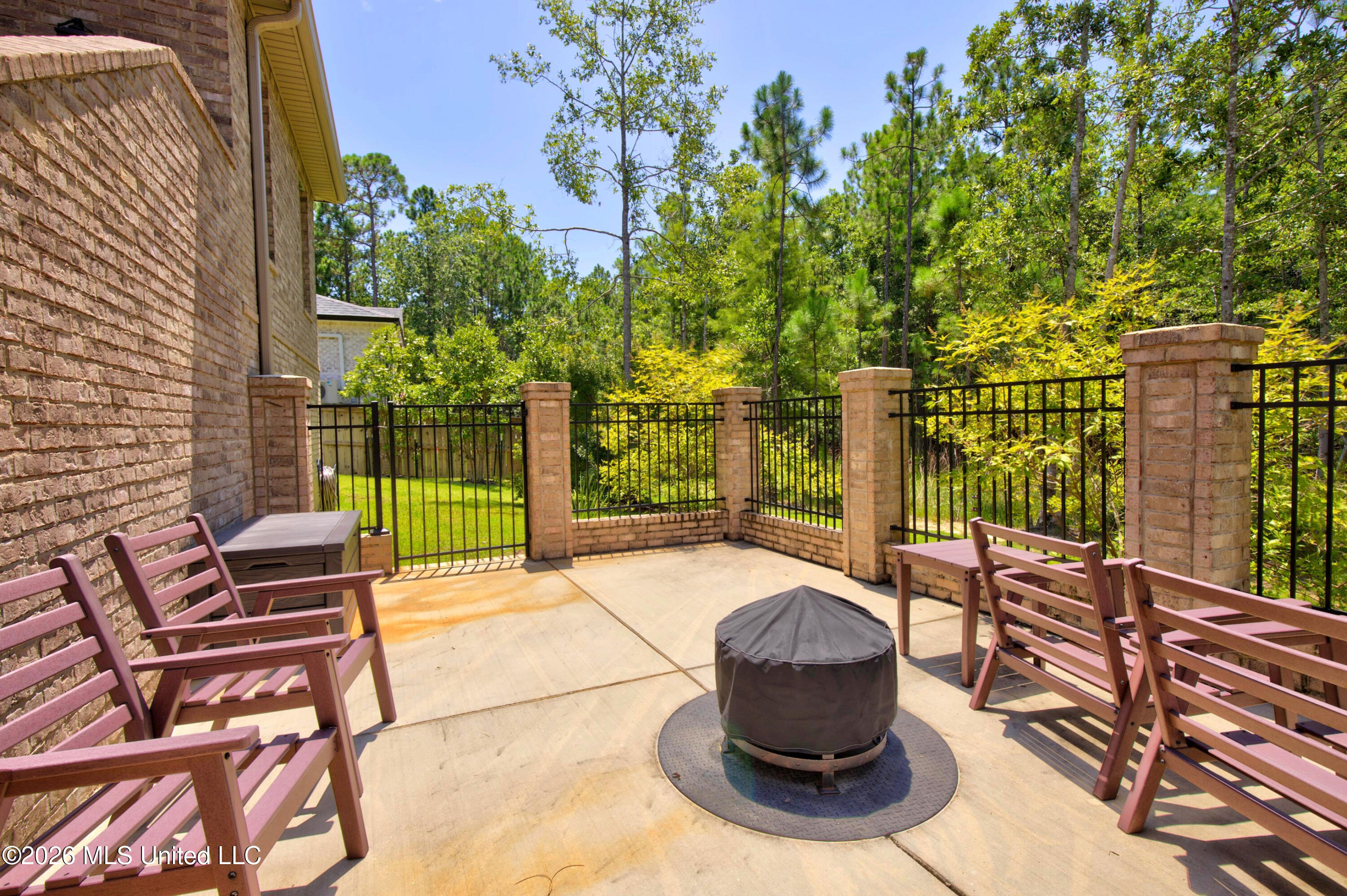 7523 Crooked Stick Drive Property Photo 43
