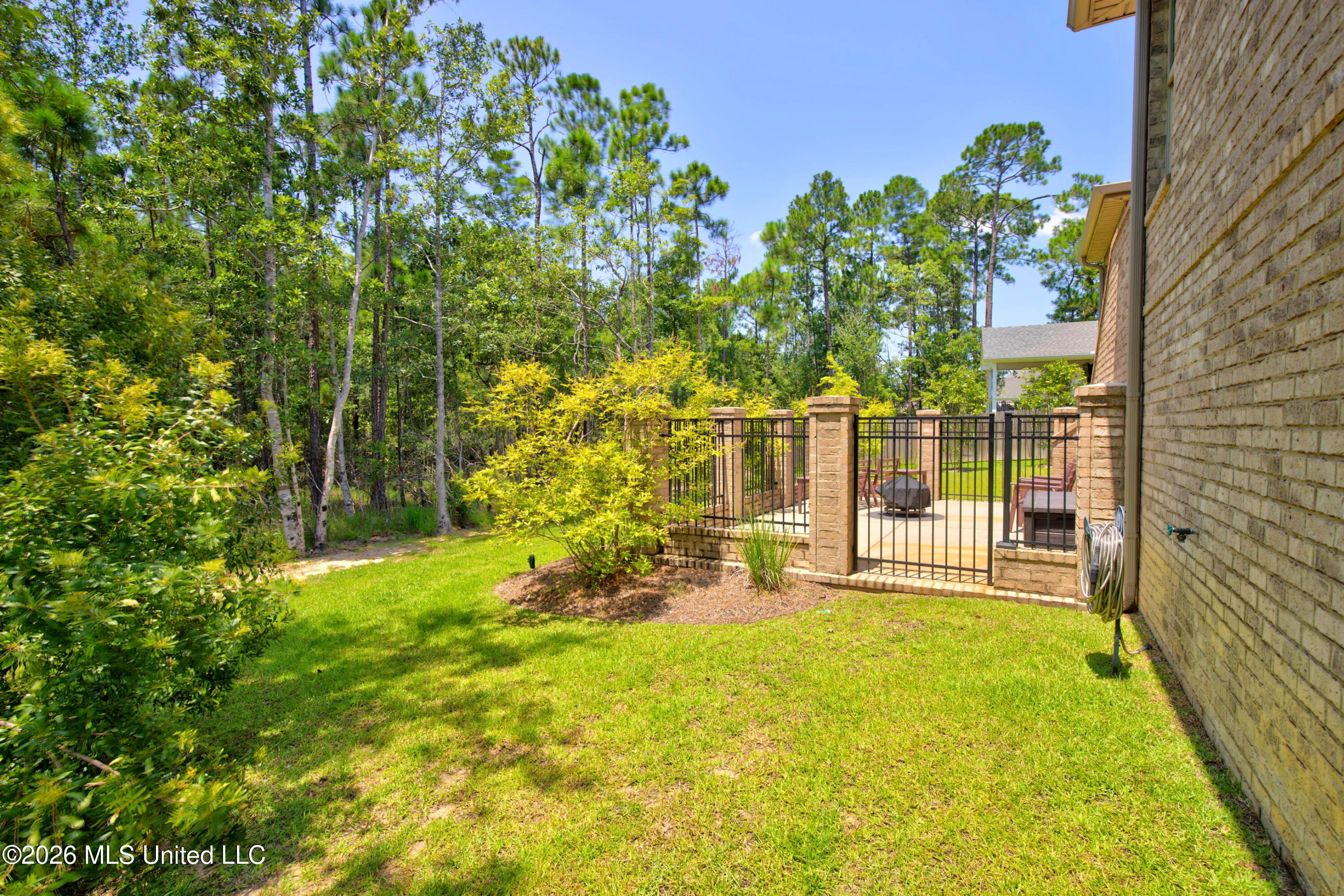 7523 Crooked Stick Drive Property Photo 48