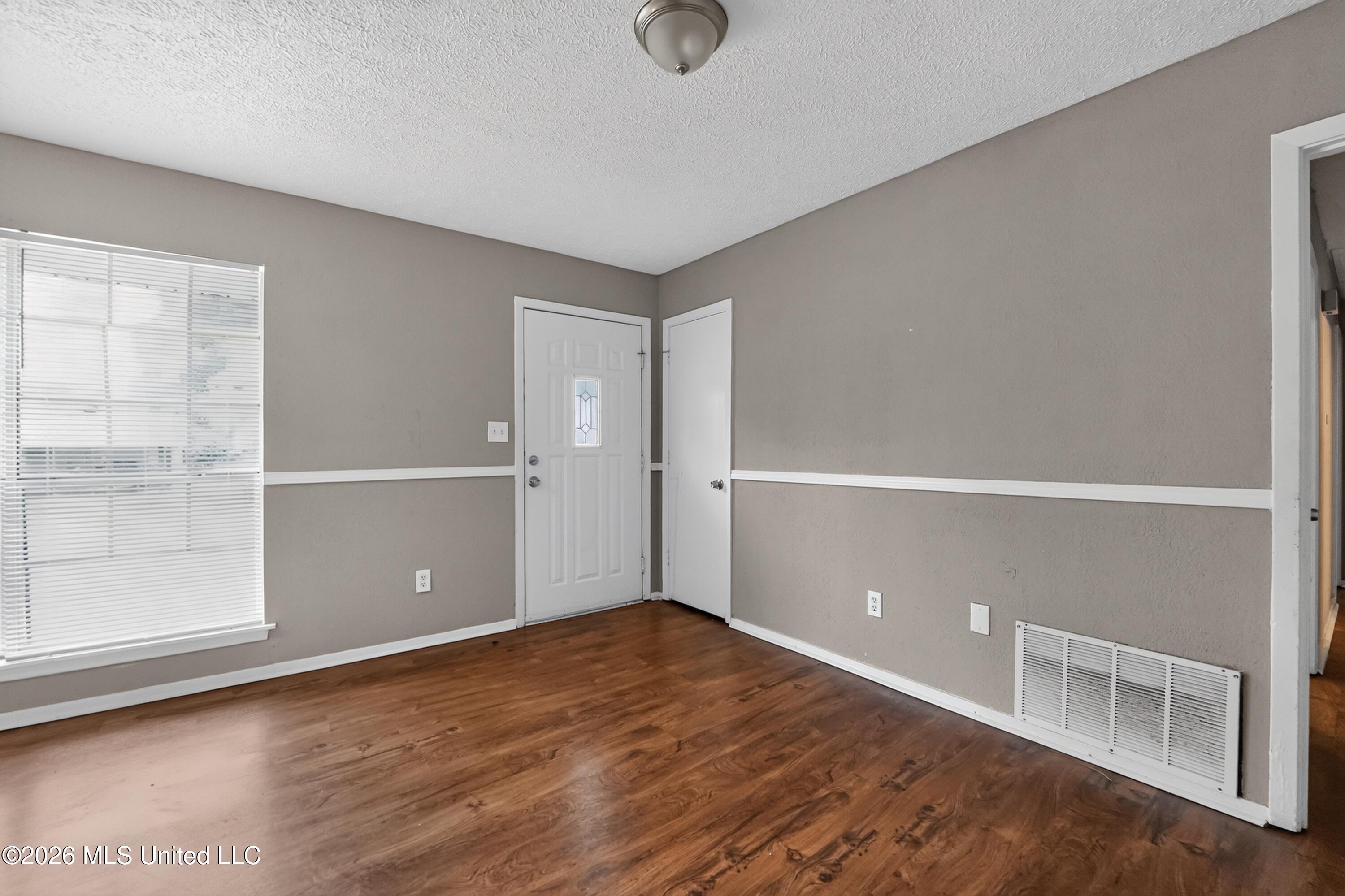 6558 Van Buren Road Property Photo 9