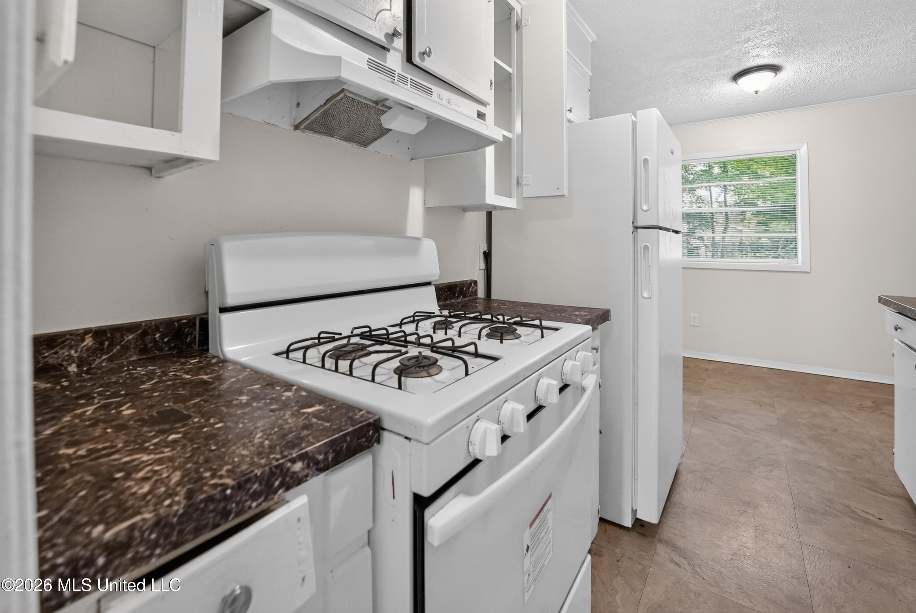 6558 Van Buren Road Property Photo 10