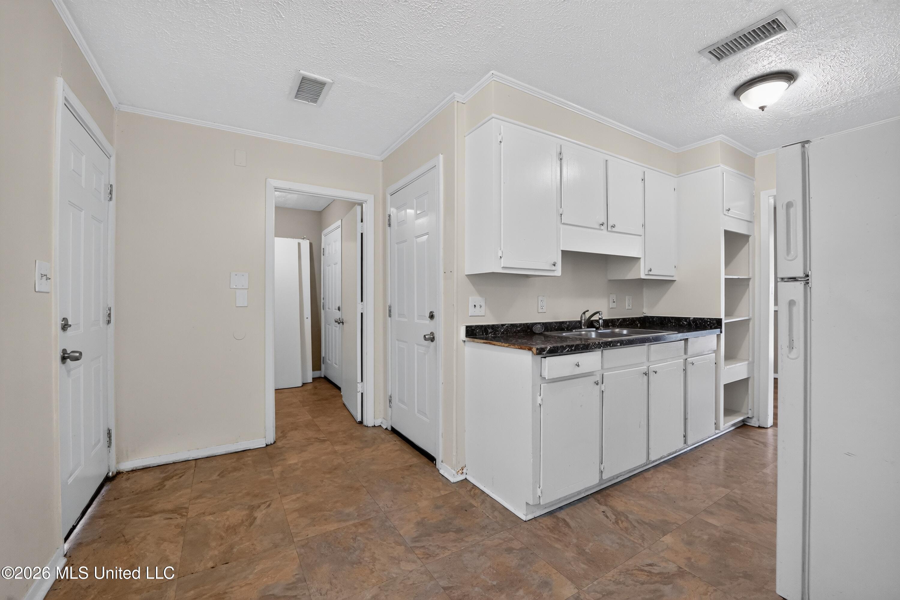 6558 Van Buren Road Property Photo 11