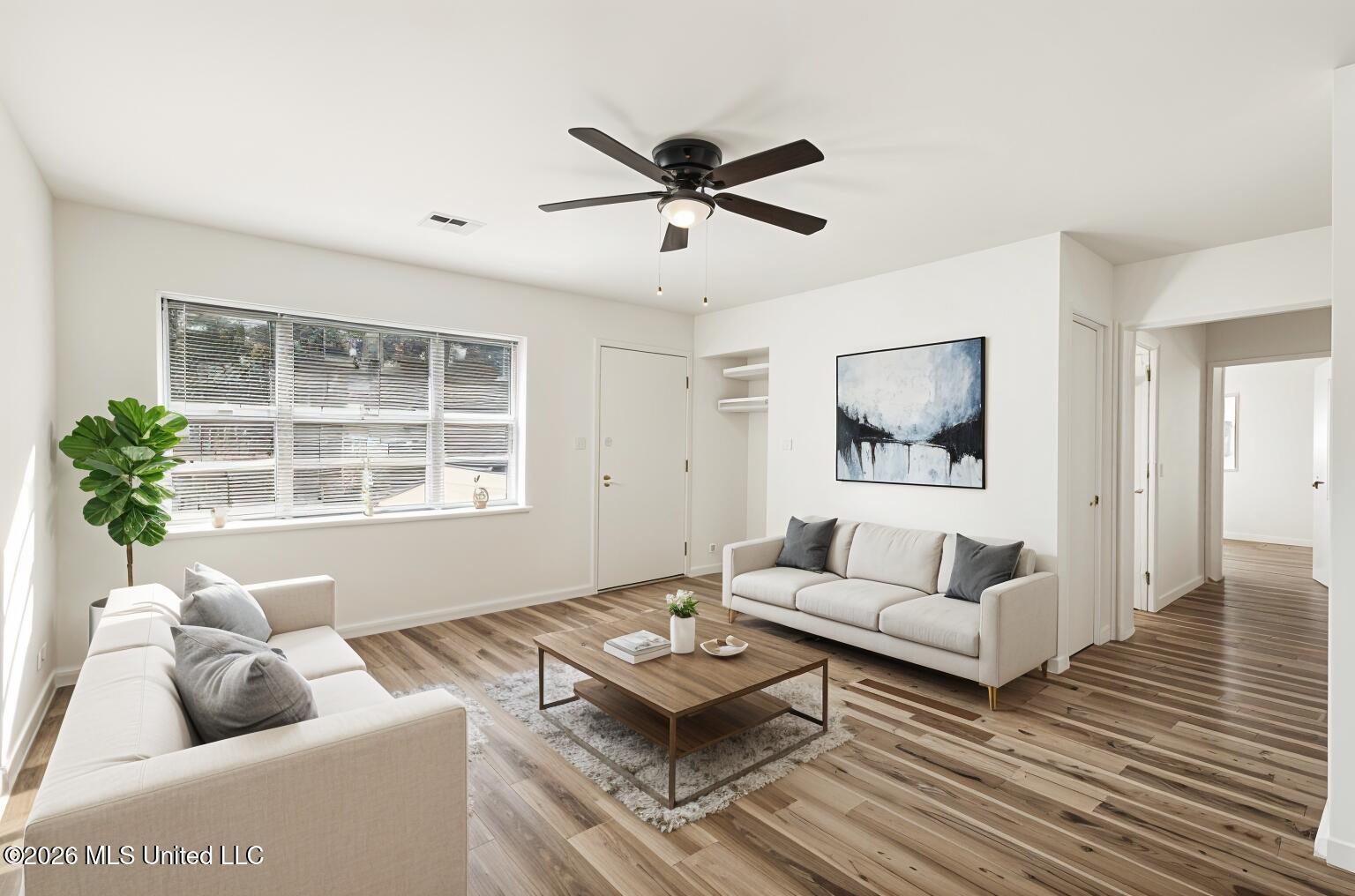 2209 North Street Property Photo 6