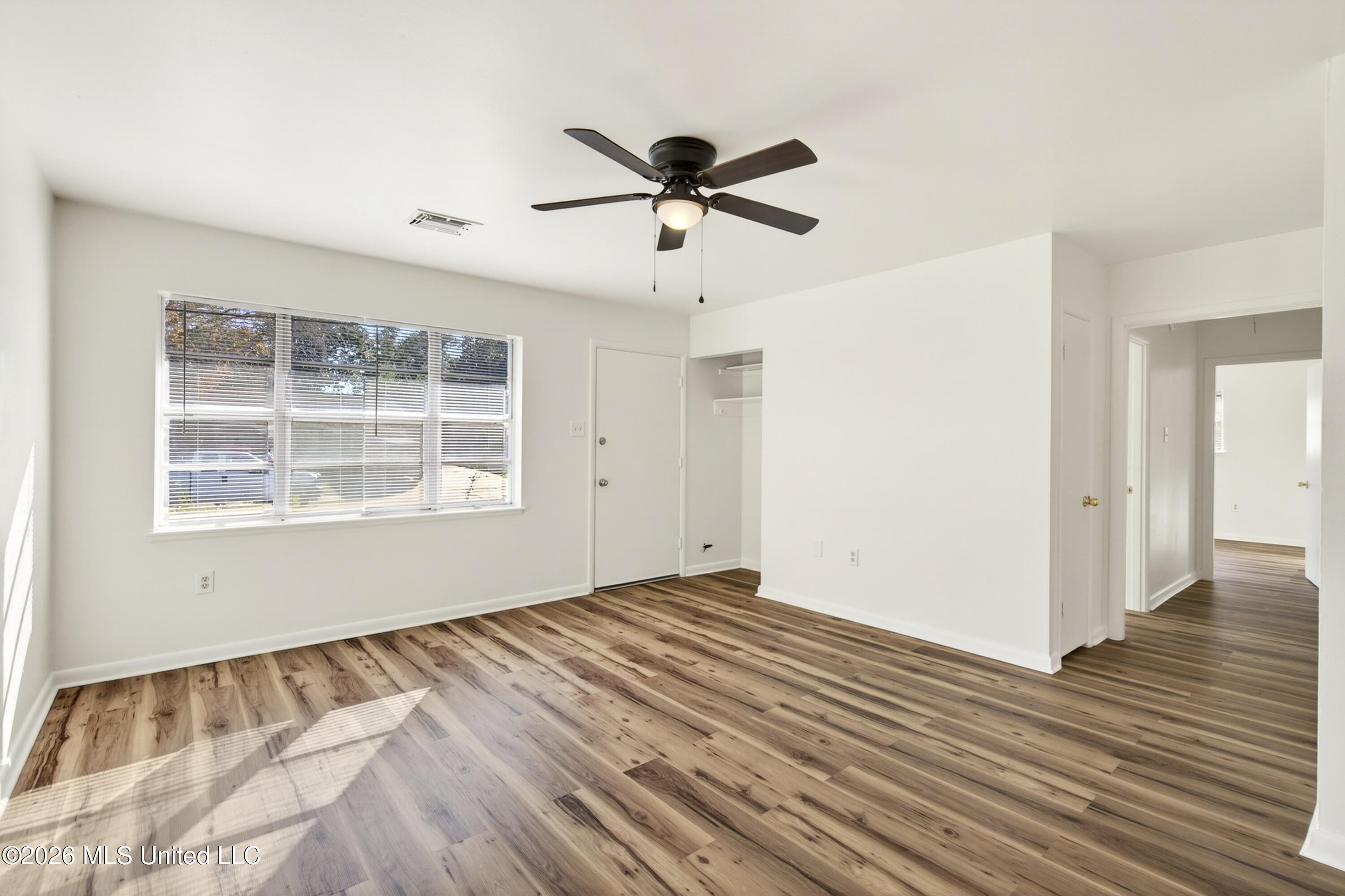 2209 North Street Property Photo 7