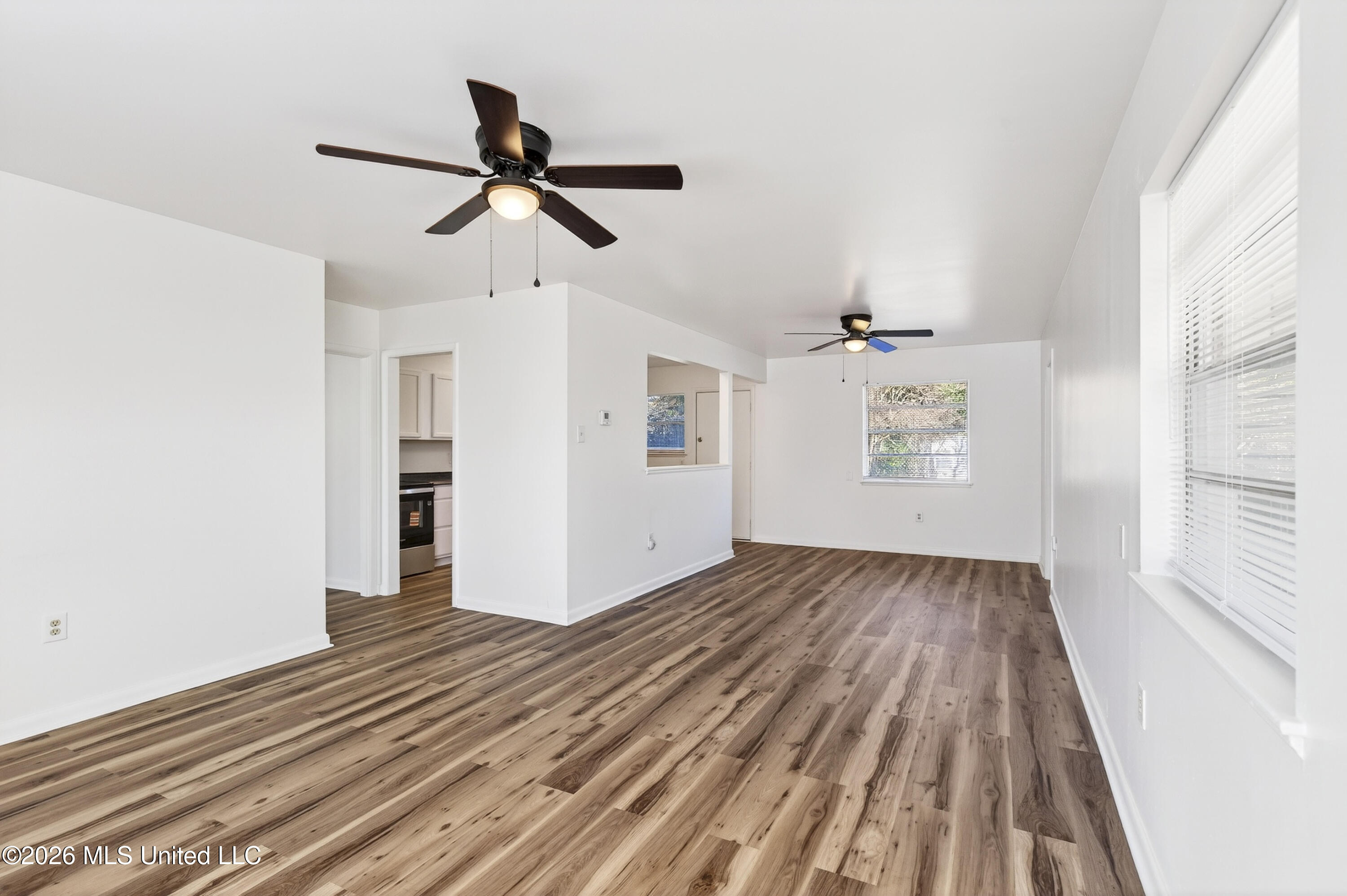 2209 North Street Property Photo 8