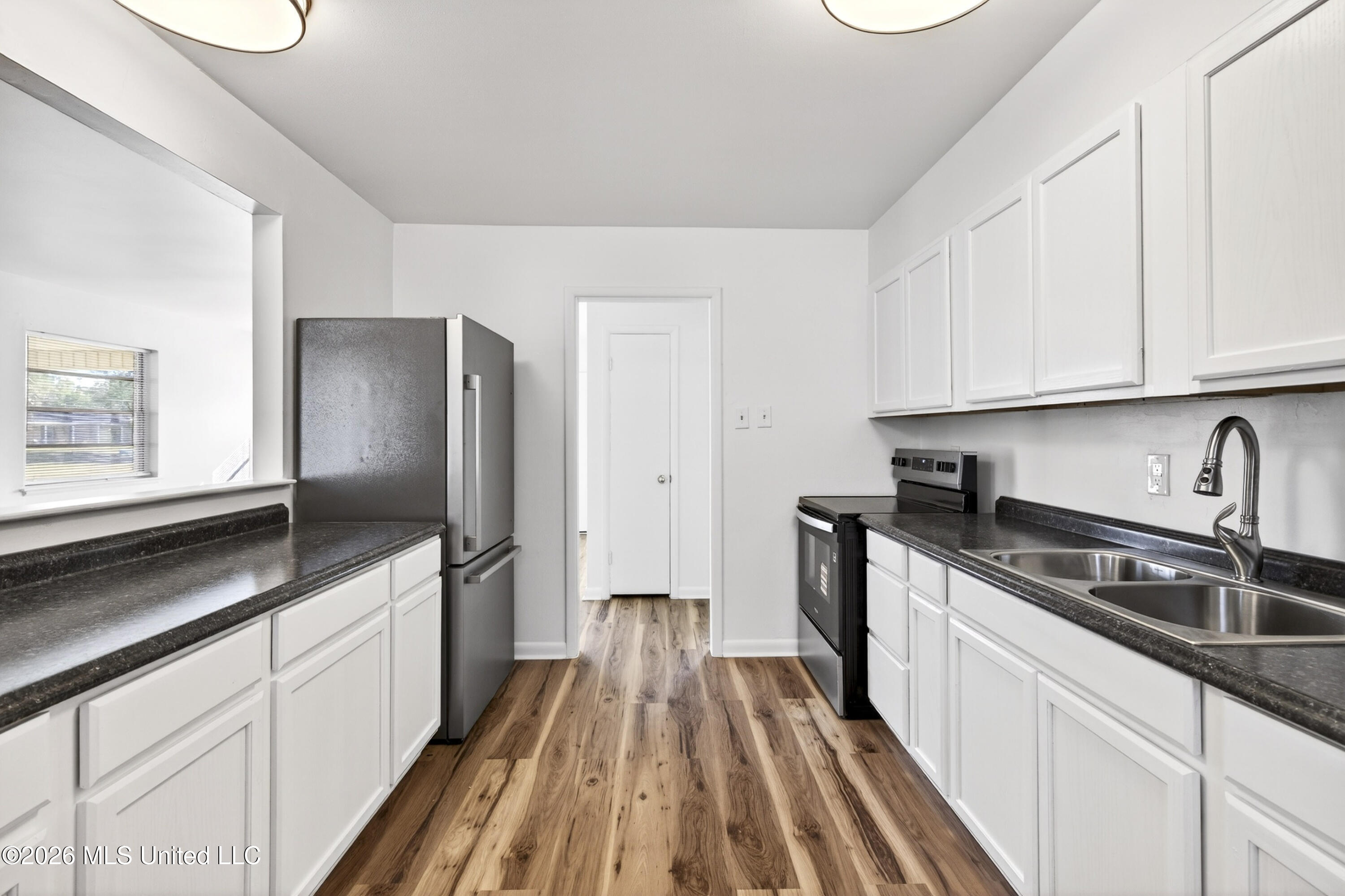 2209 North Street Property Photo 11