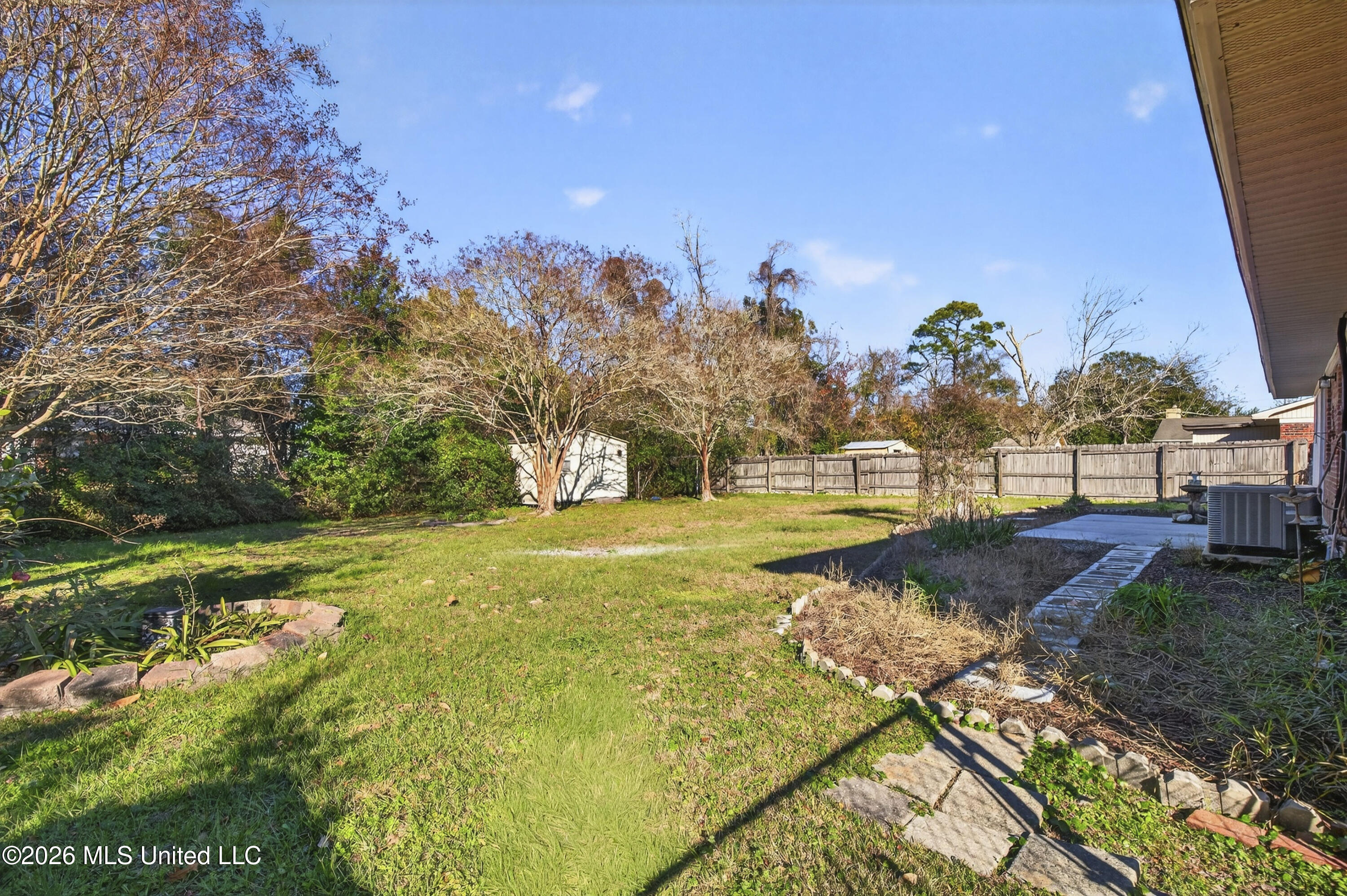 2209 North Street Property Photo 26