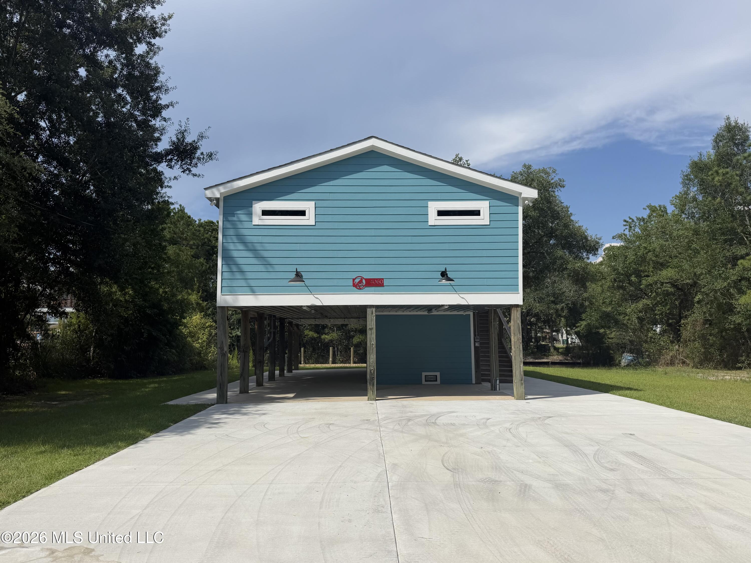 4060 Cardinal Street Property Photo 1