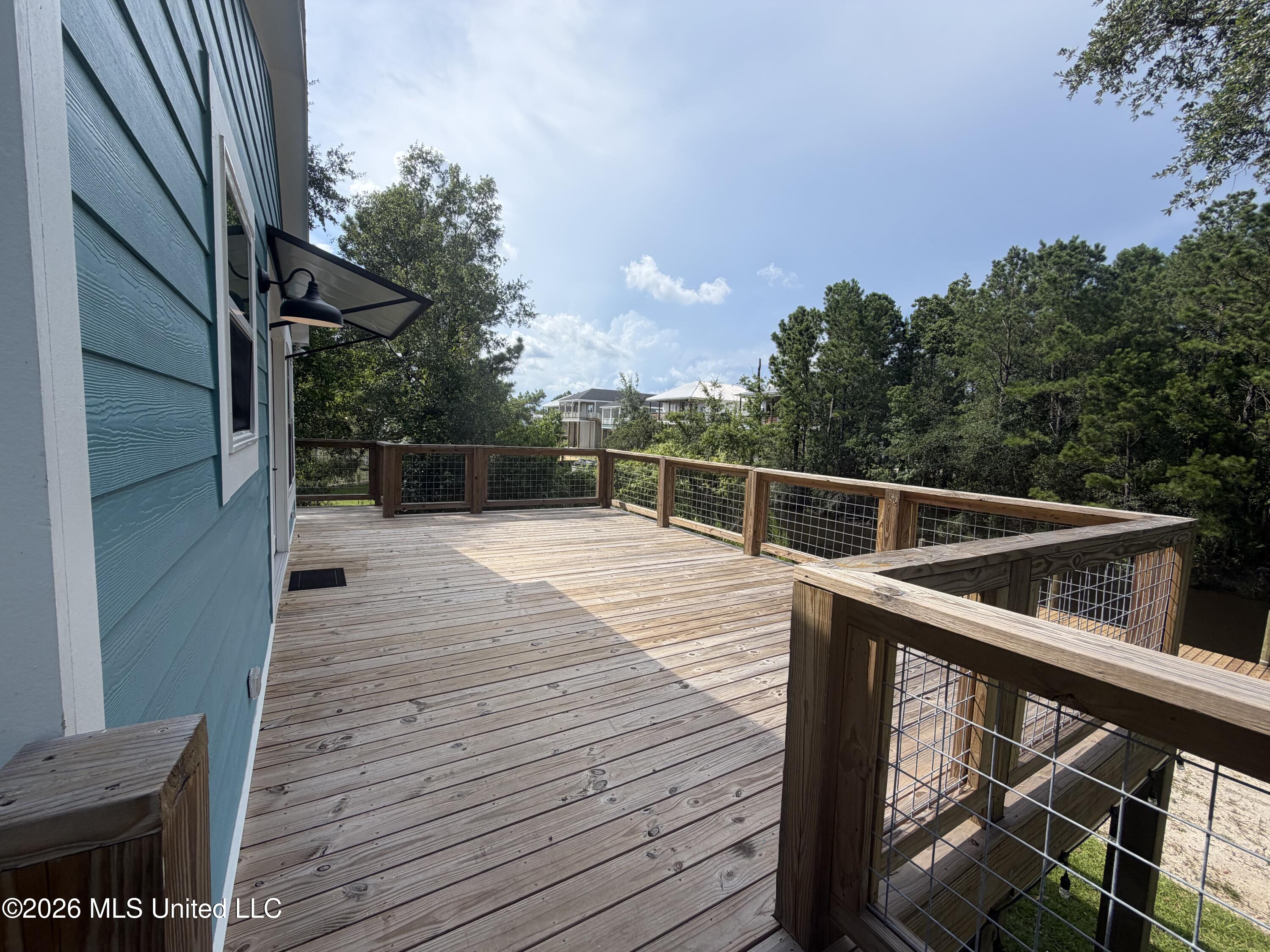 4060 Cardinal Street Property Photo 22