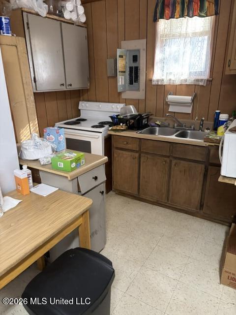 700 Mckinley Street Property Photo 3