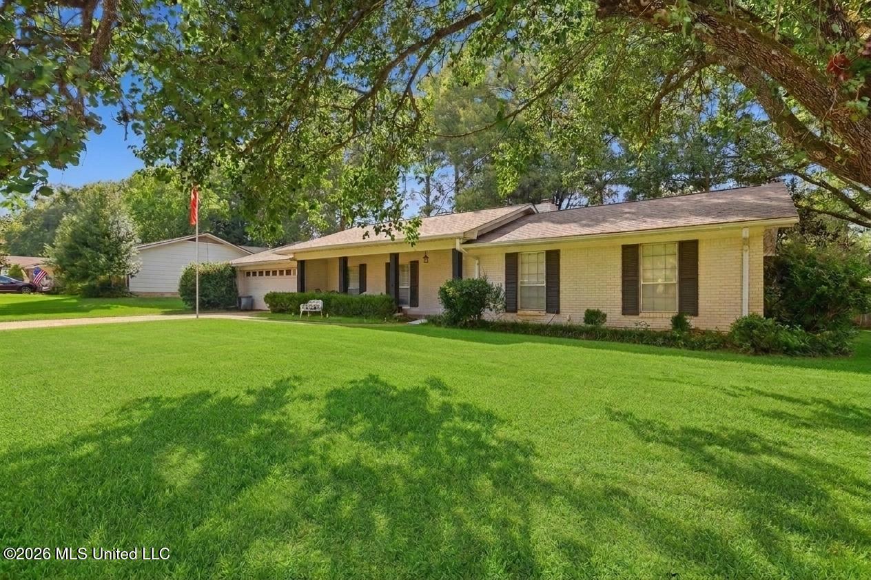 1219 Canterbury Lane Property Photo 2