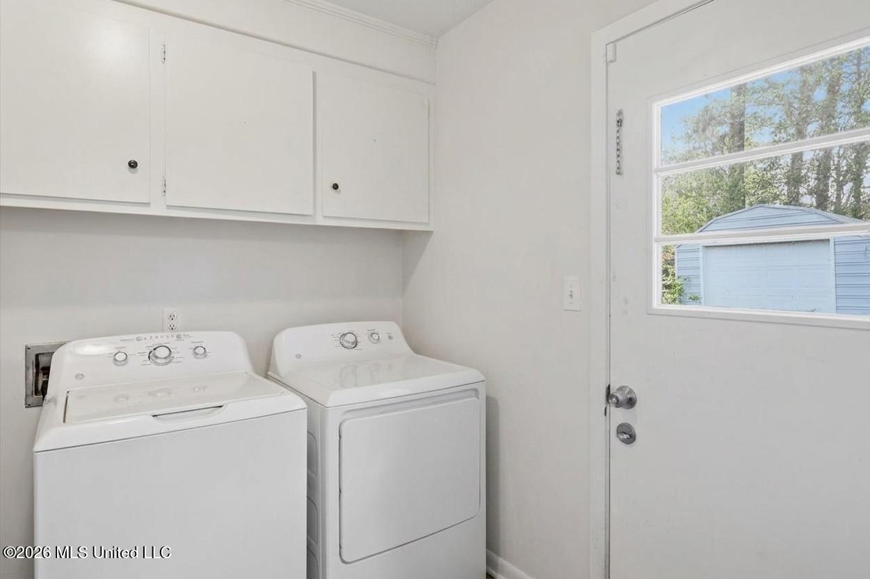 1219 Canterbury Lane Property Photo 11