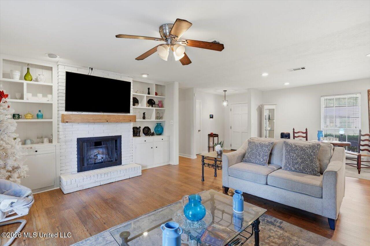 1219 Canterbury Lane Property Photo 16
