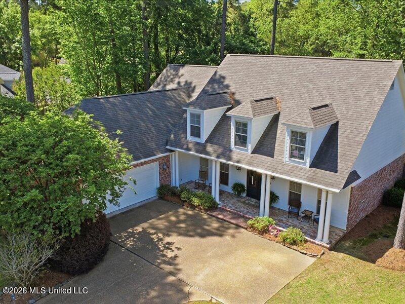 202 Fairway Lane Property Photo 6