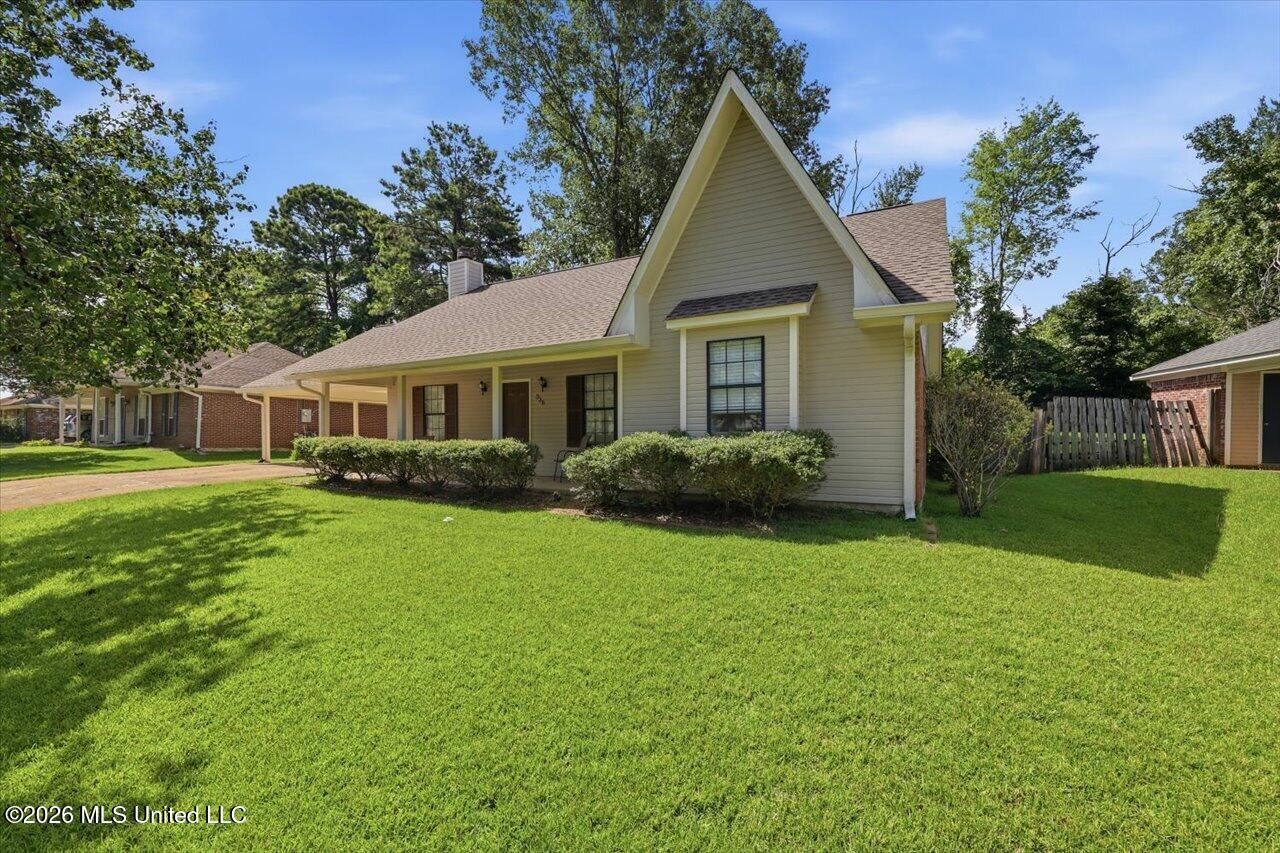336 Brookwoods Drive Property Photo 2
