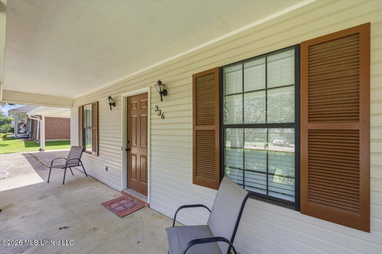 336 Brookwoods Drive Property Photo 3