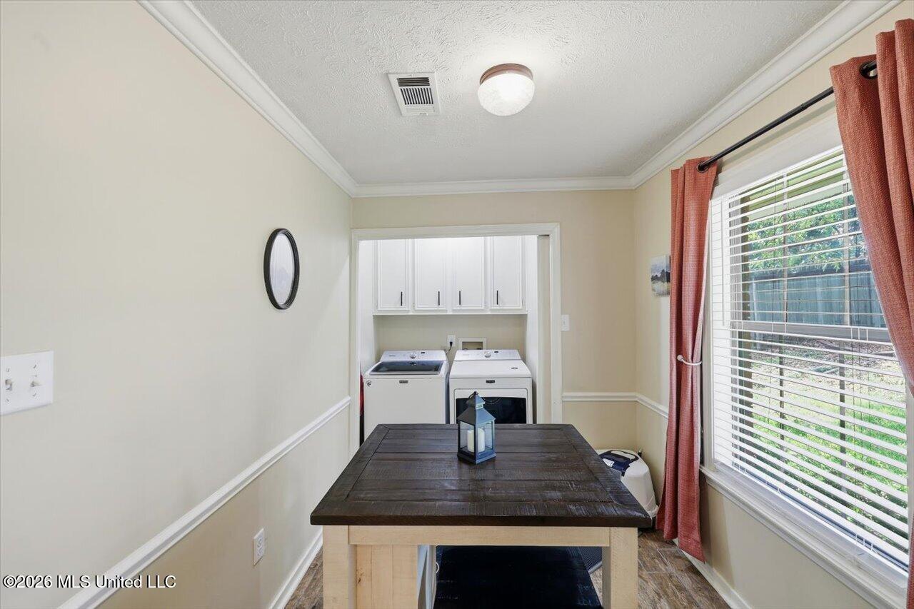 336 Brookwoods Drive Property Photo 12