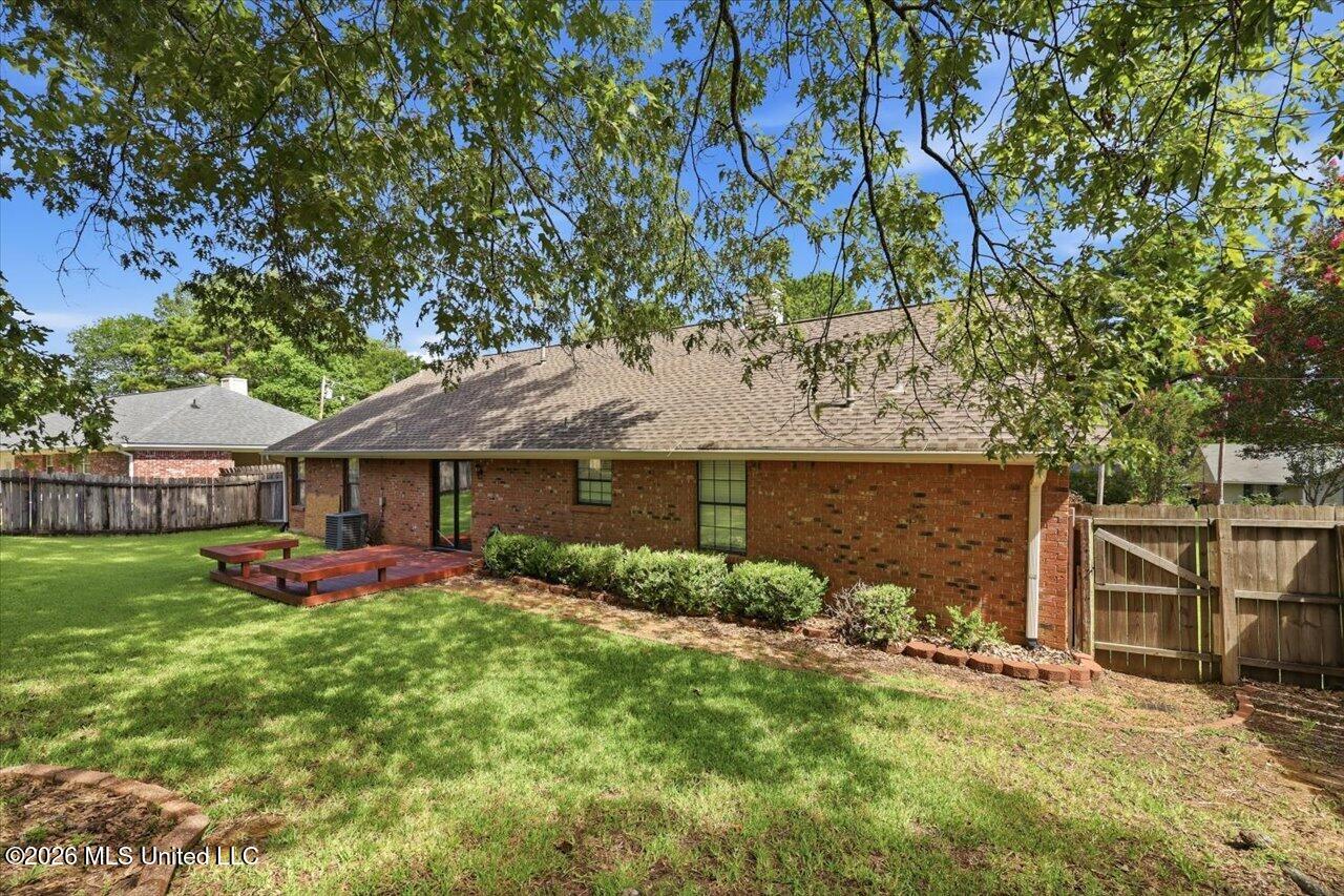 336 Brookwoods Drive Property Photo 23