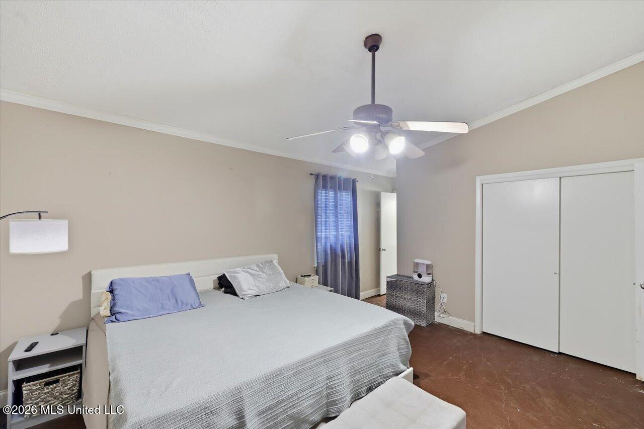 502 W Lakeview Circle Property Photo 13