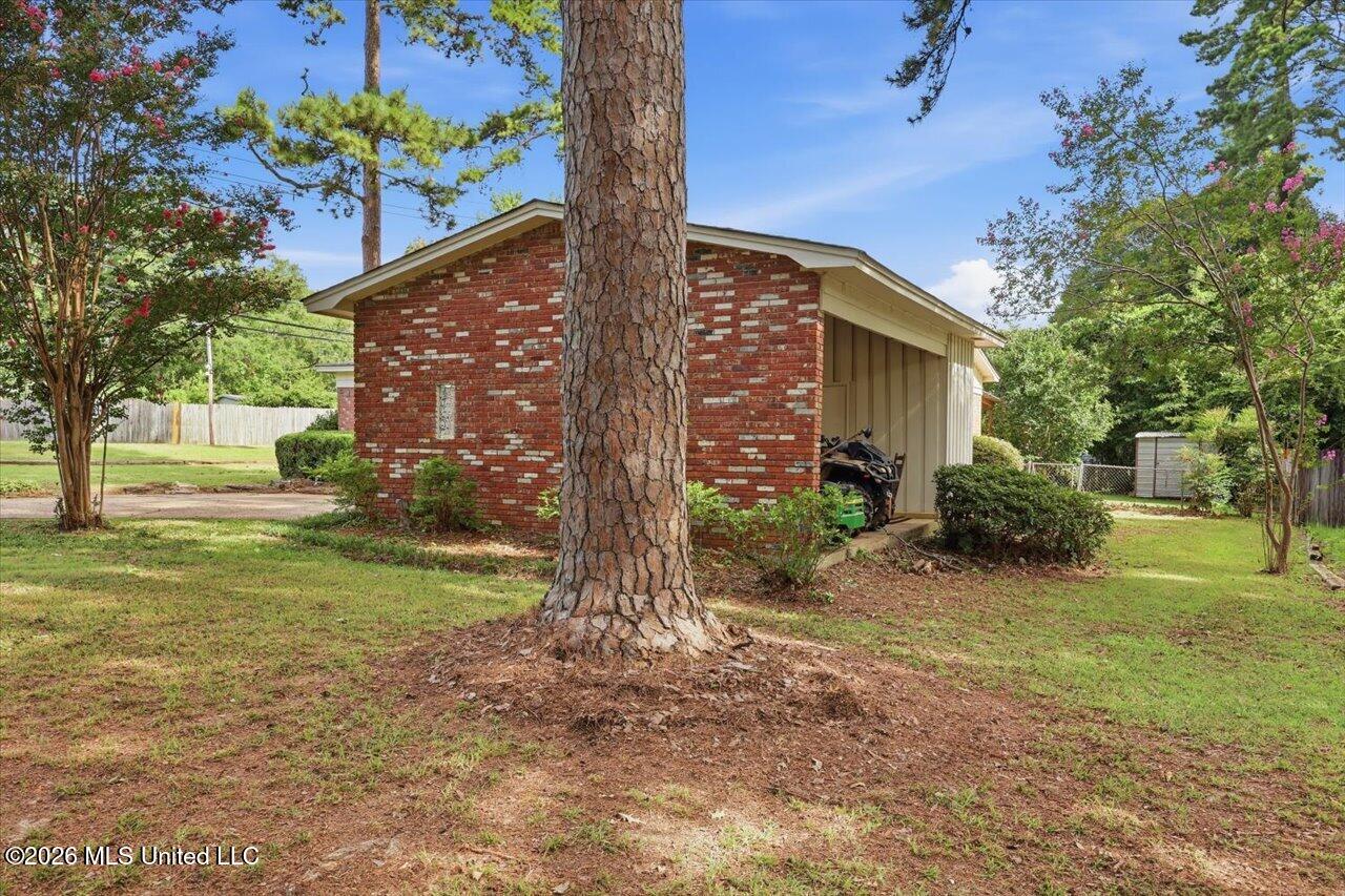502 W Lakeview Circle Property Photo 25
