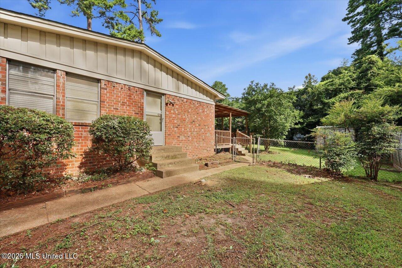 502 W Lakeview Circle Property Photo 27