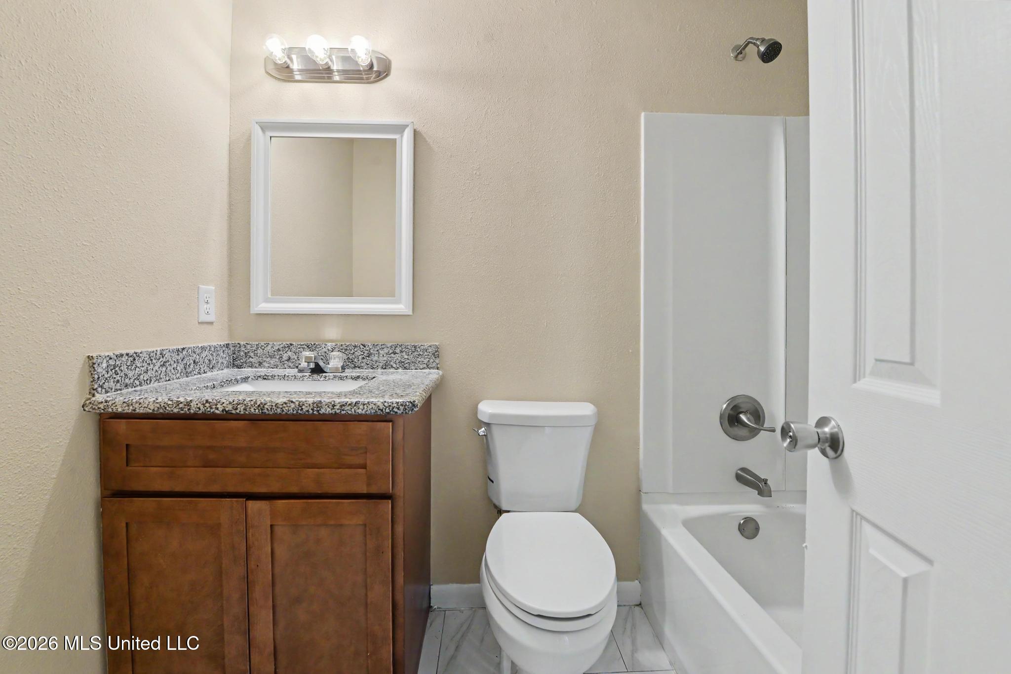 1 Oxford Drive Property Photo 17