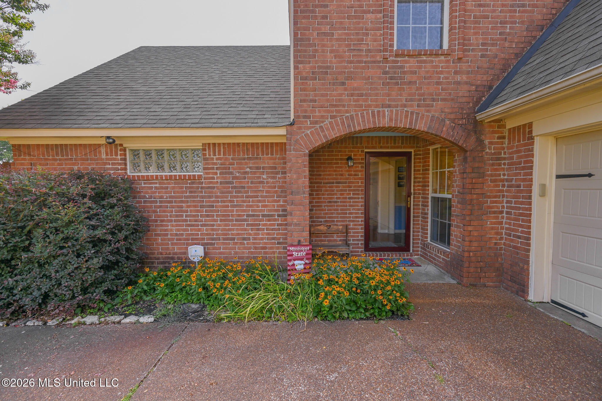 6681 Crystal Drive Property Photo 8