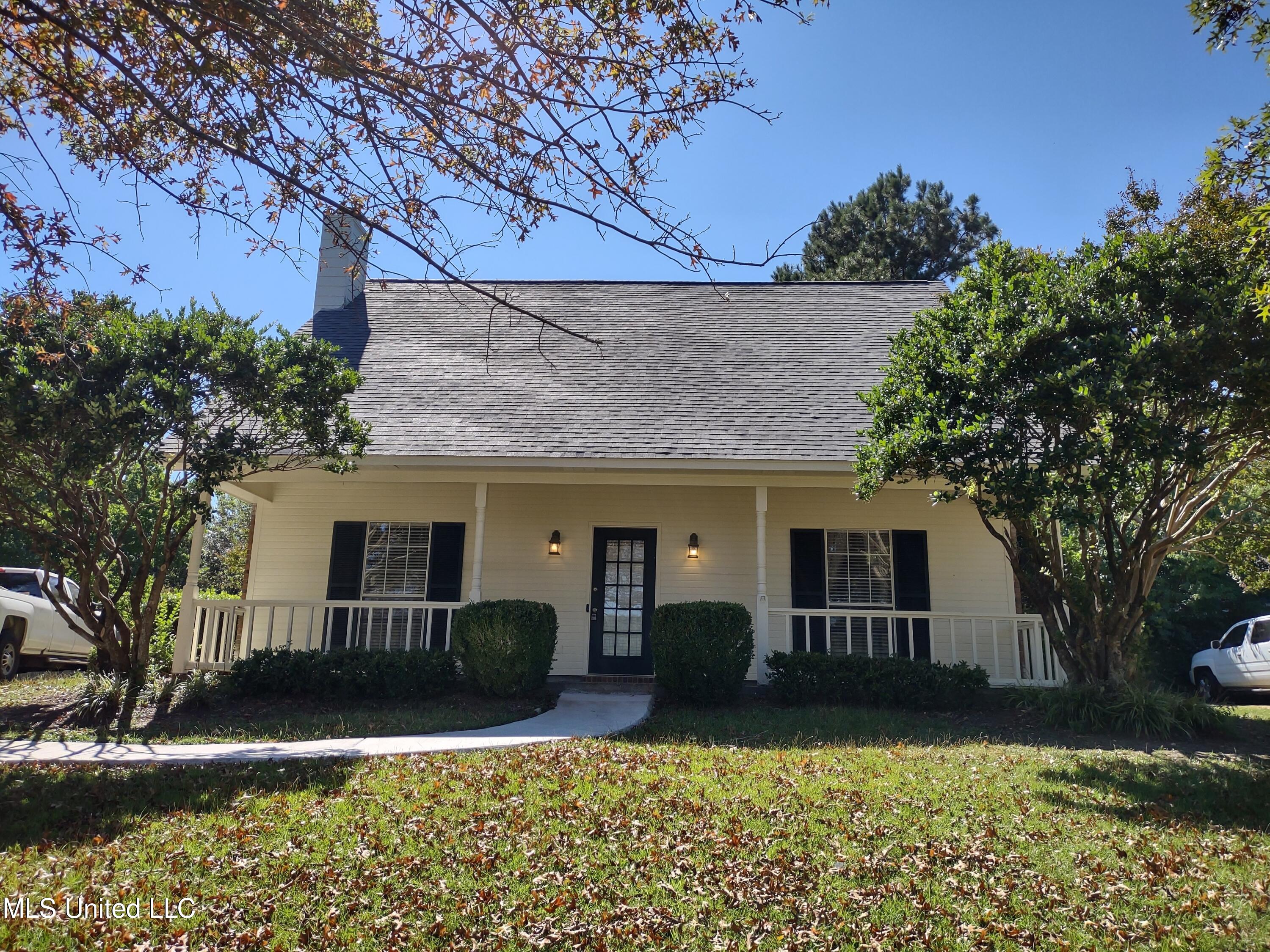 336 Pebble Creek Drive Property Photo 1