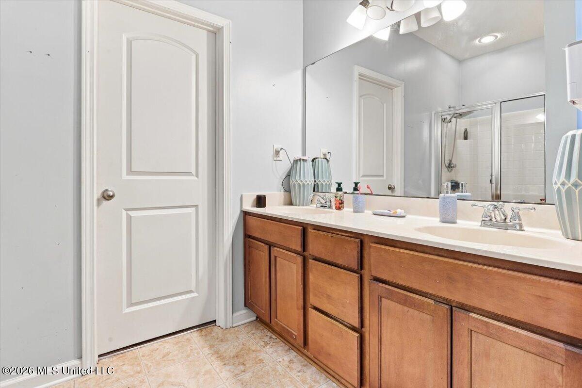 5932 Richard Place Drive Property Photo 17