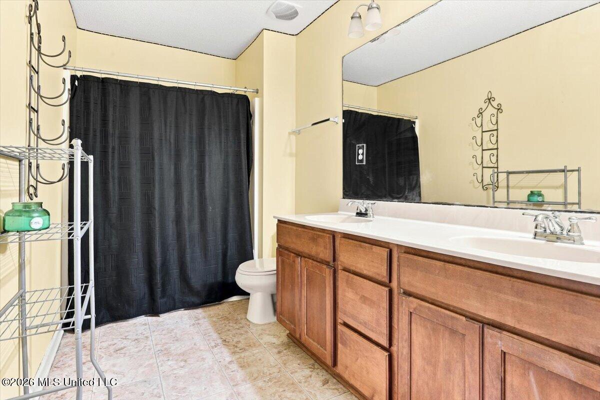 5932 Richard Place Drive Property Photo 26