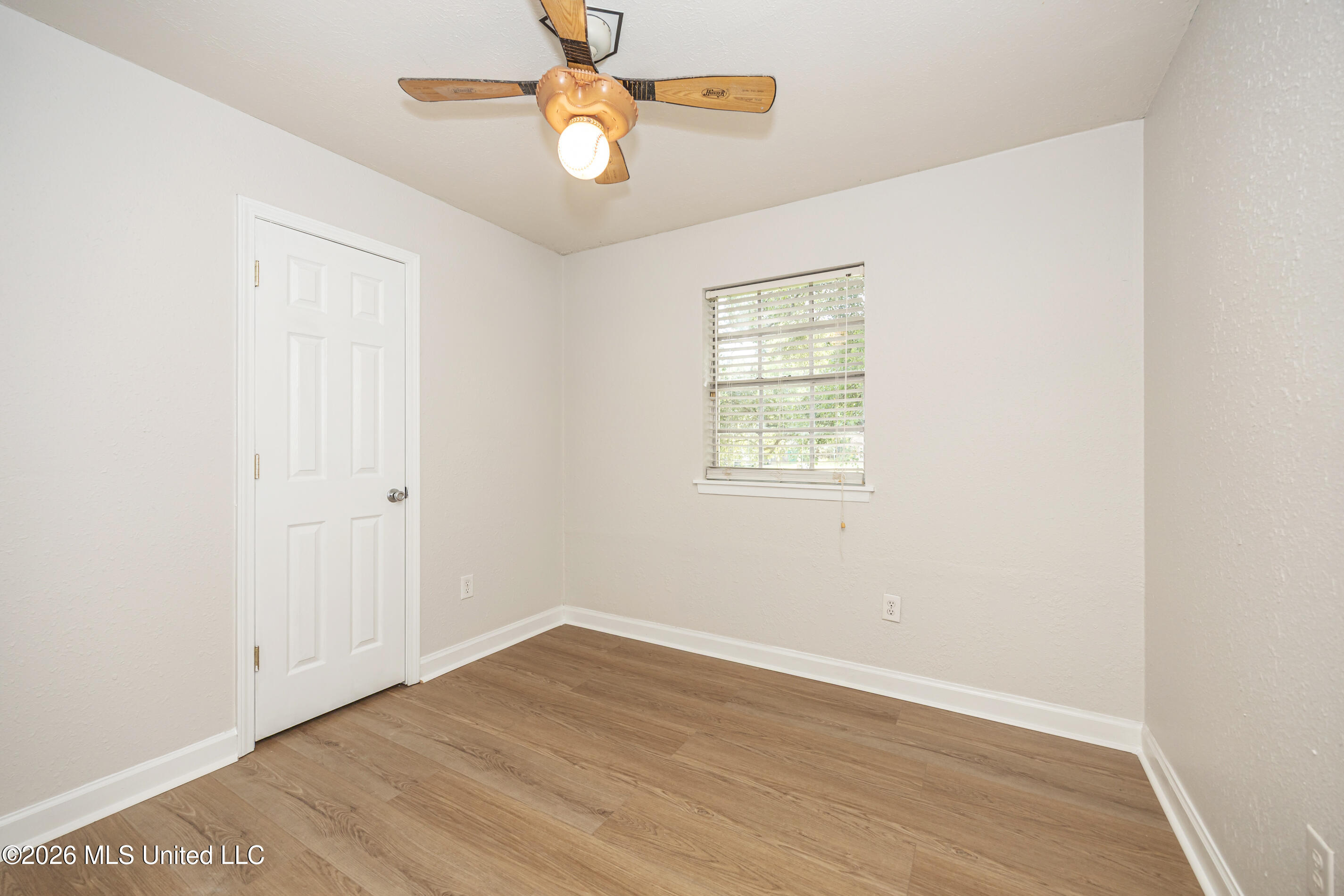 2840 Gardendale Avenue Property Photo 29