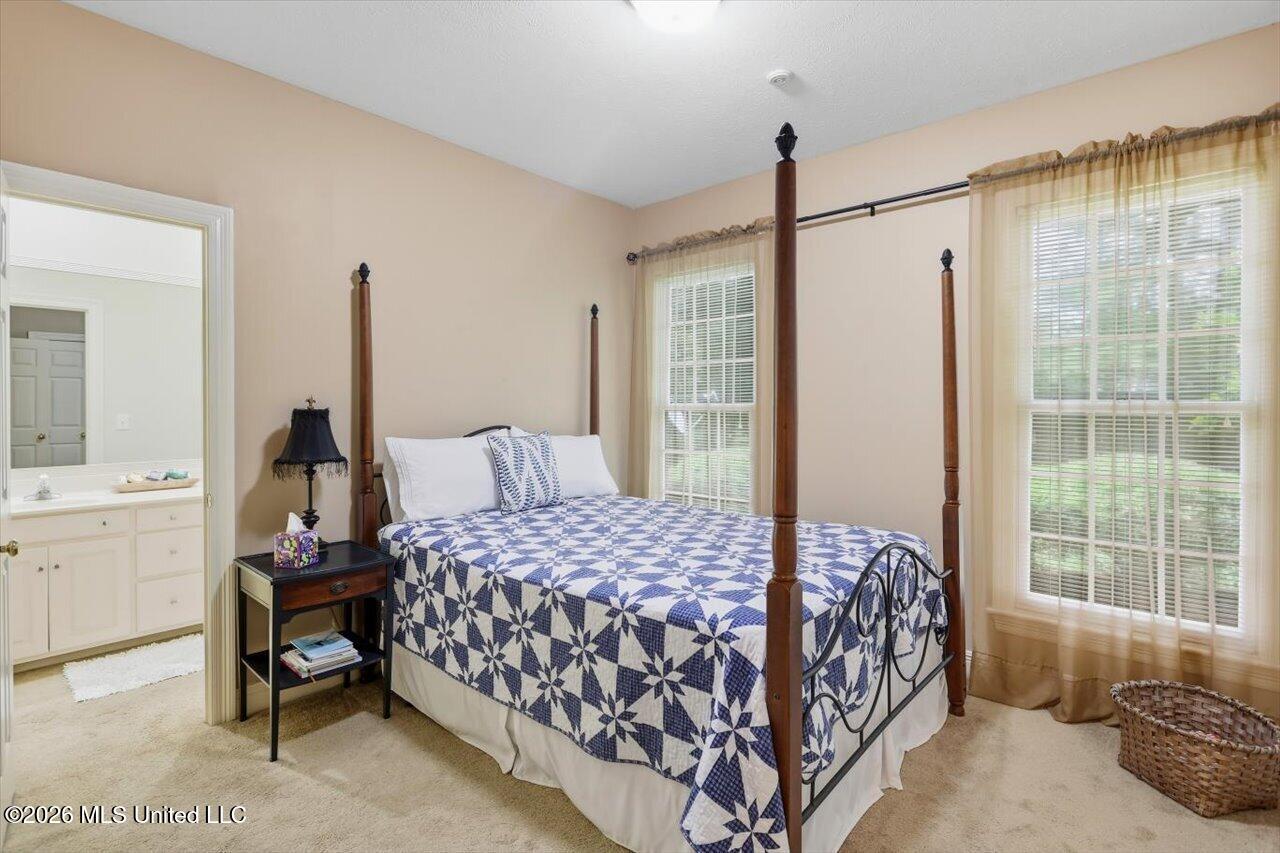 118 Parkside Drive Property Photo 30