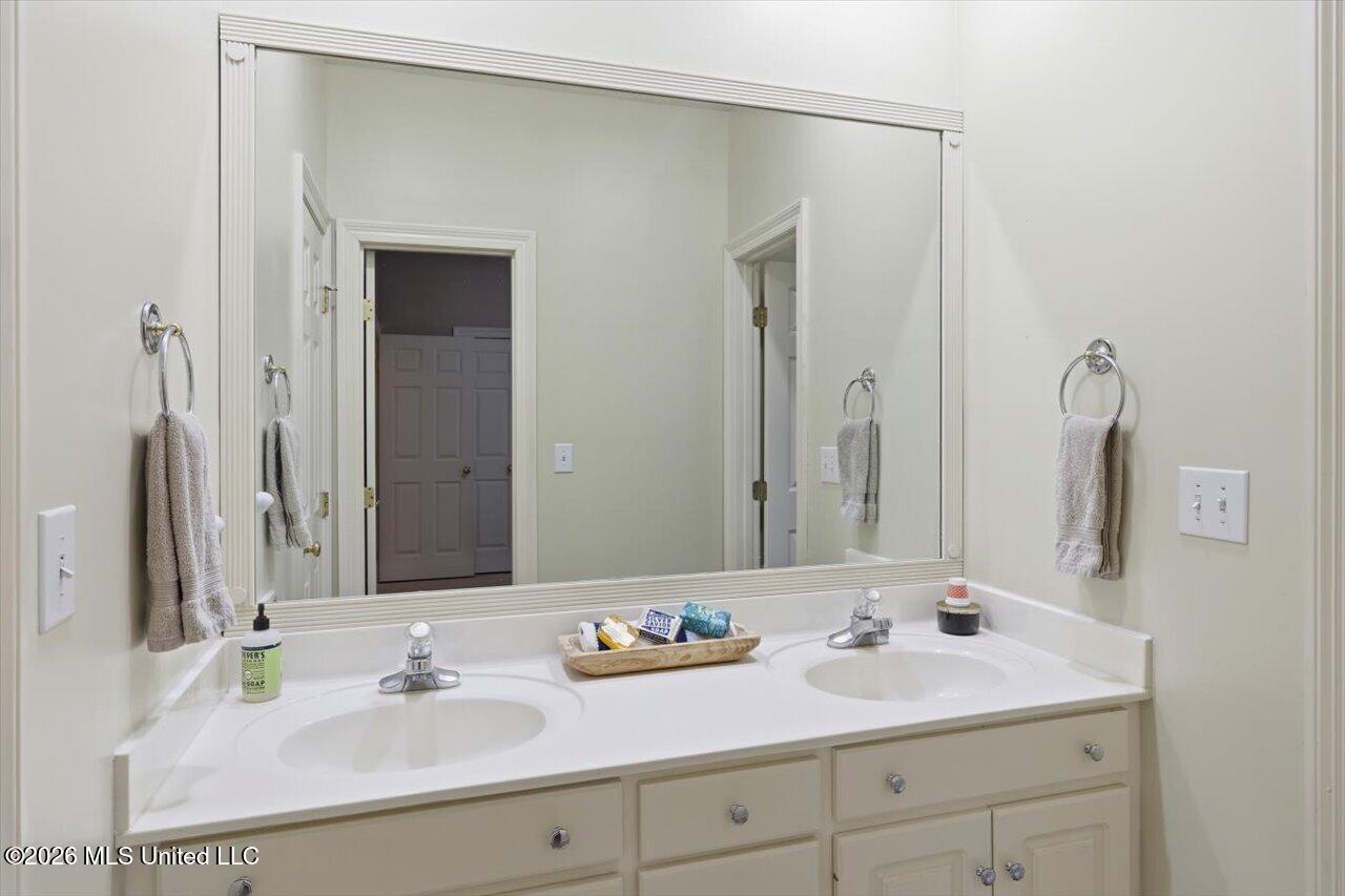118 Parkside Drive Property Photo 31
