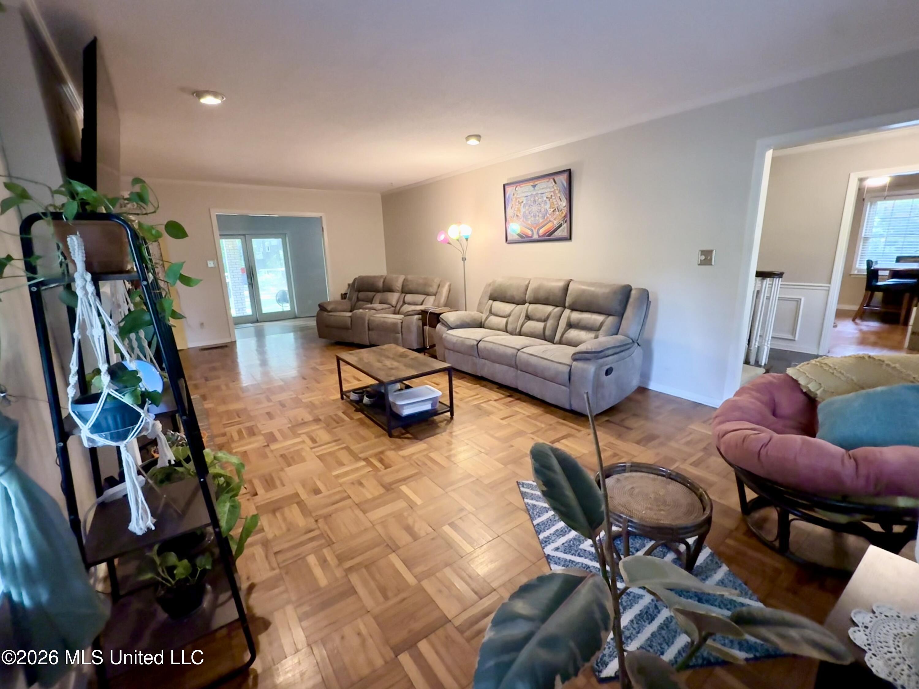 109 Brookside Drive Property Photo 3