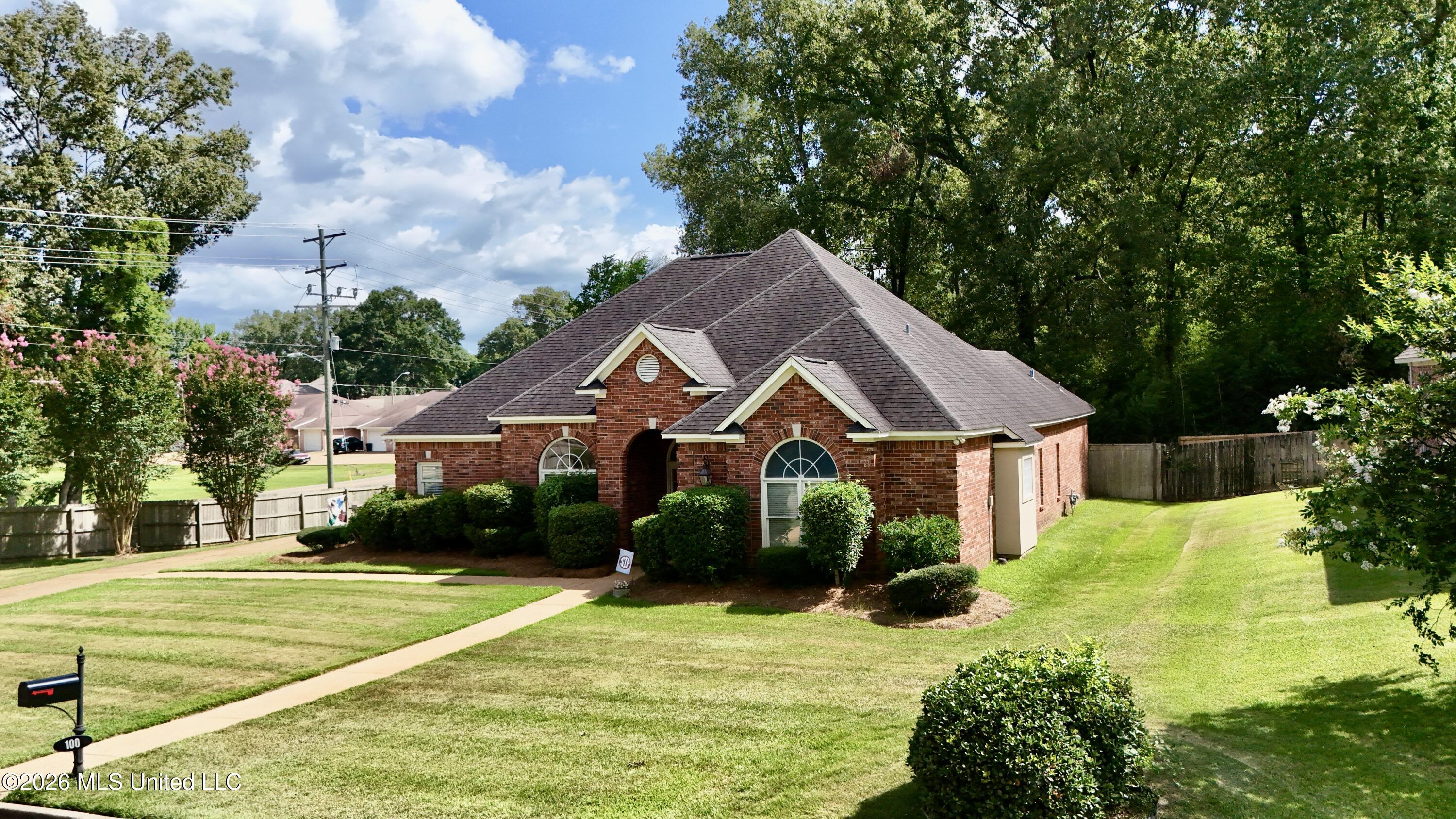 100 Trace Ridge Drive Property Photo 9