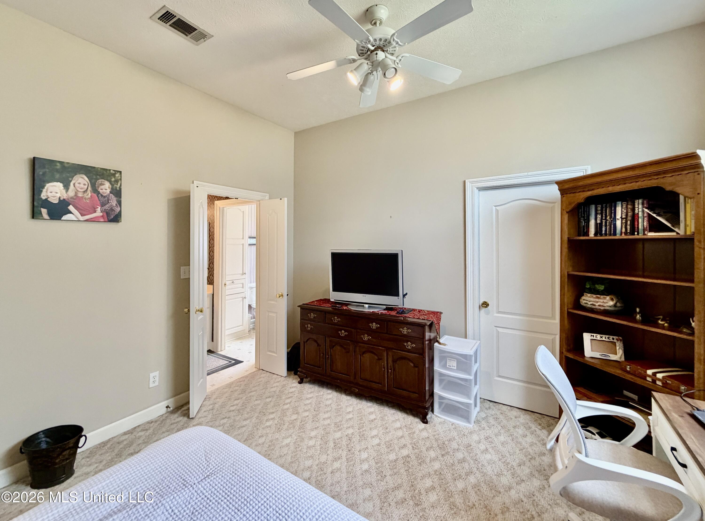 100 Trace Ridge Drive Property Photo 39