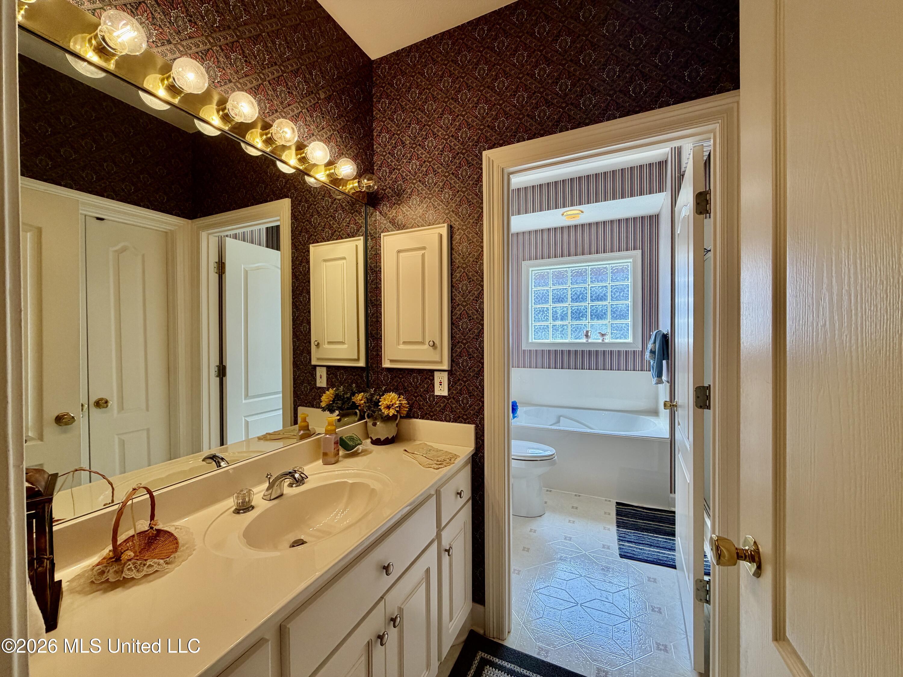 100 Trace Ridge Drive Property Photo 40