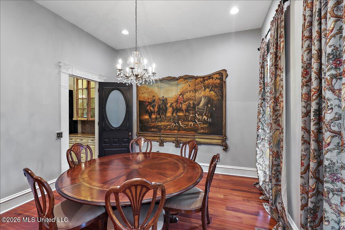 122 Old Orchard Road Property Photo 6