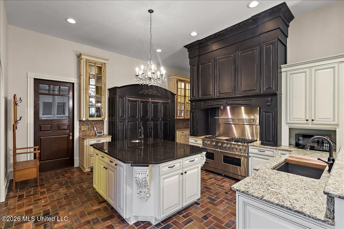 122 Old Orchard Road Property Photo 9