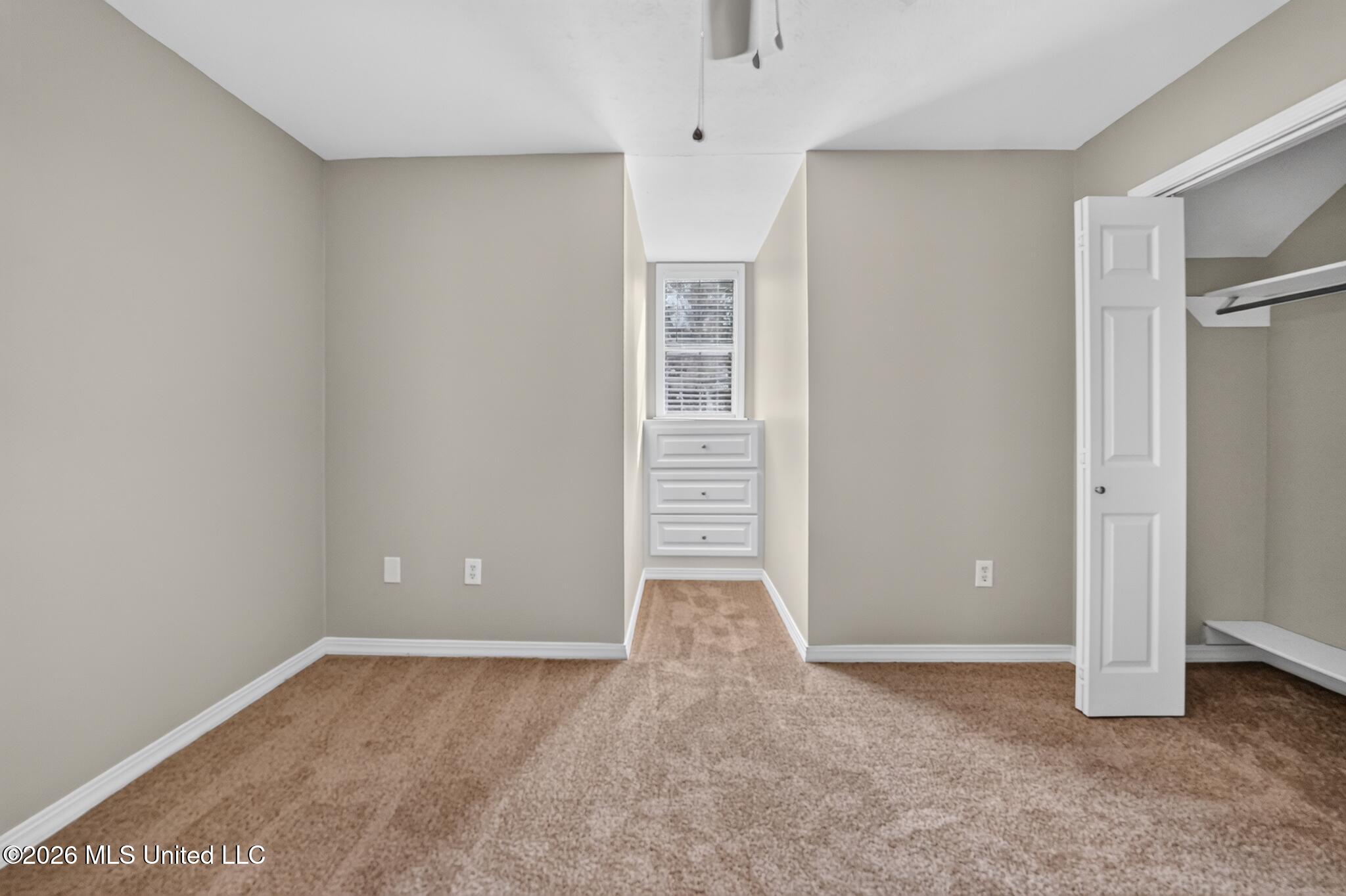326 Crestview Drive Property Photo 11