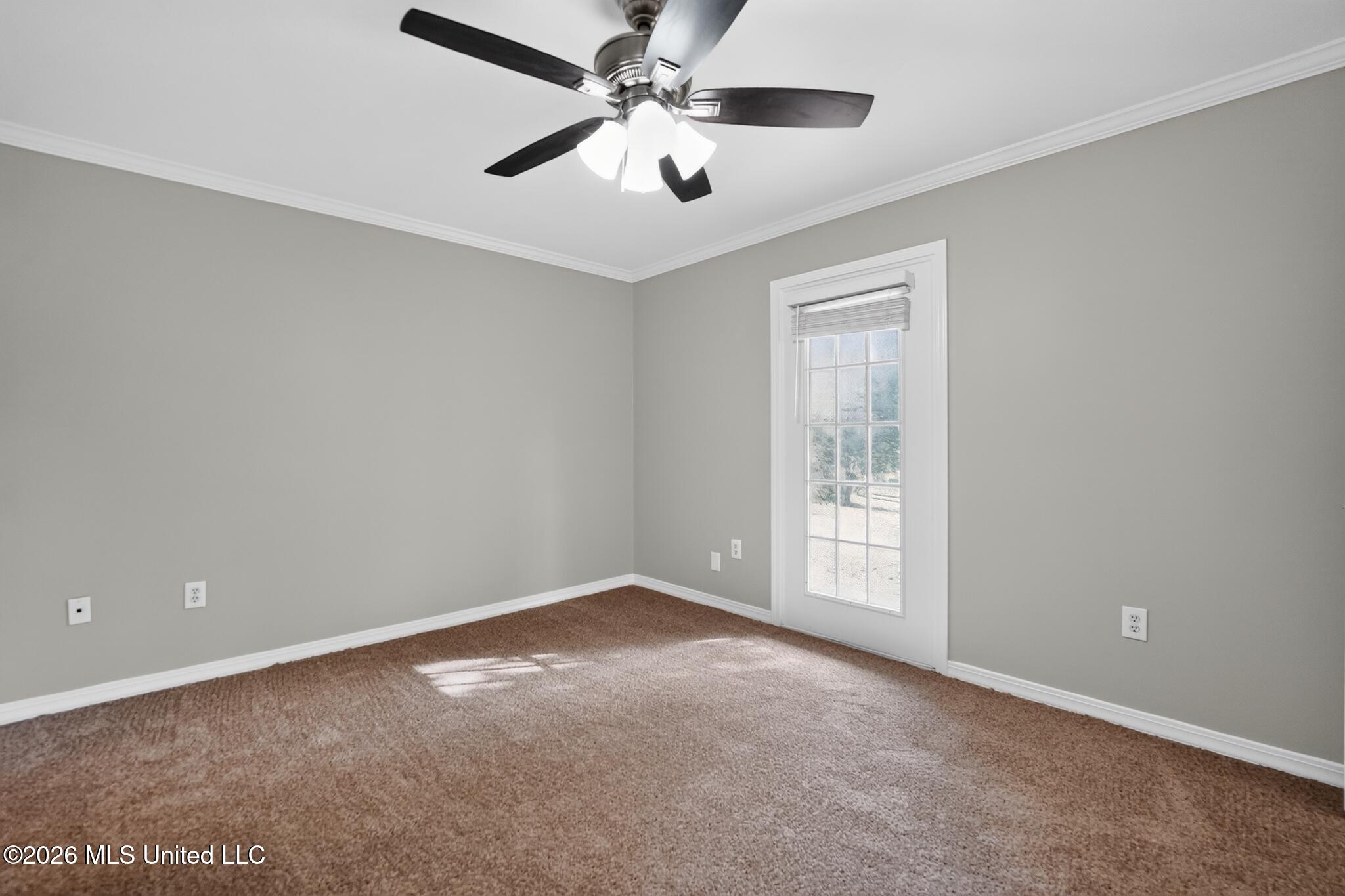 326 Crestview Drive Property Photo 15