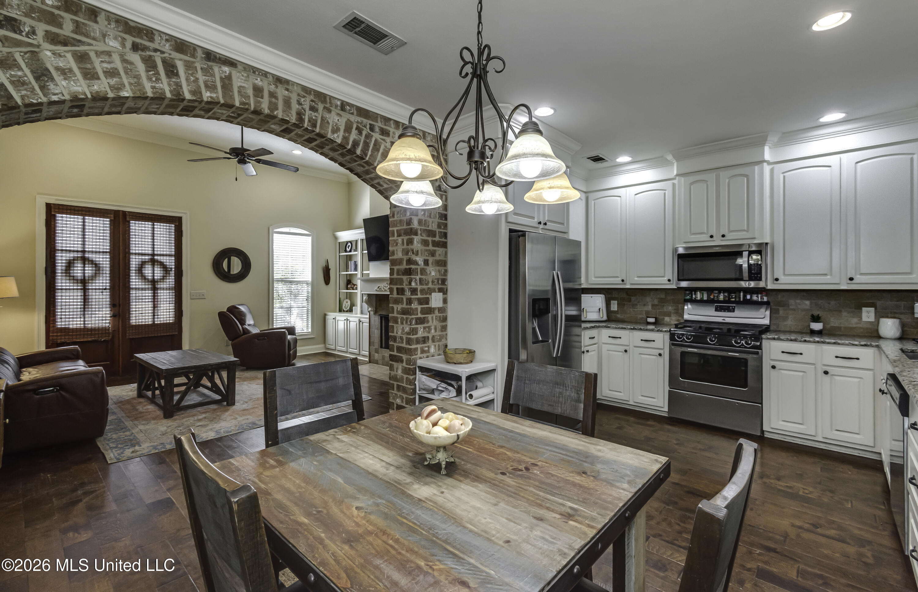 244 Greenfield Ridge Drive Property Photo 12