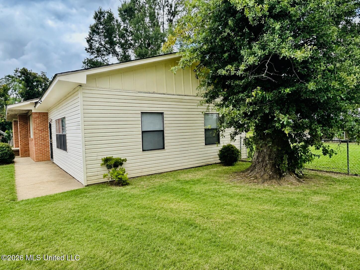 14081 Browning Road 520 Property Photo 3