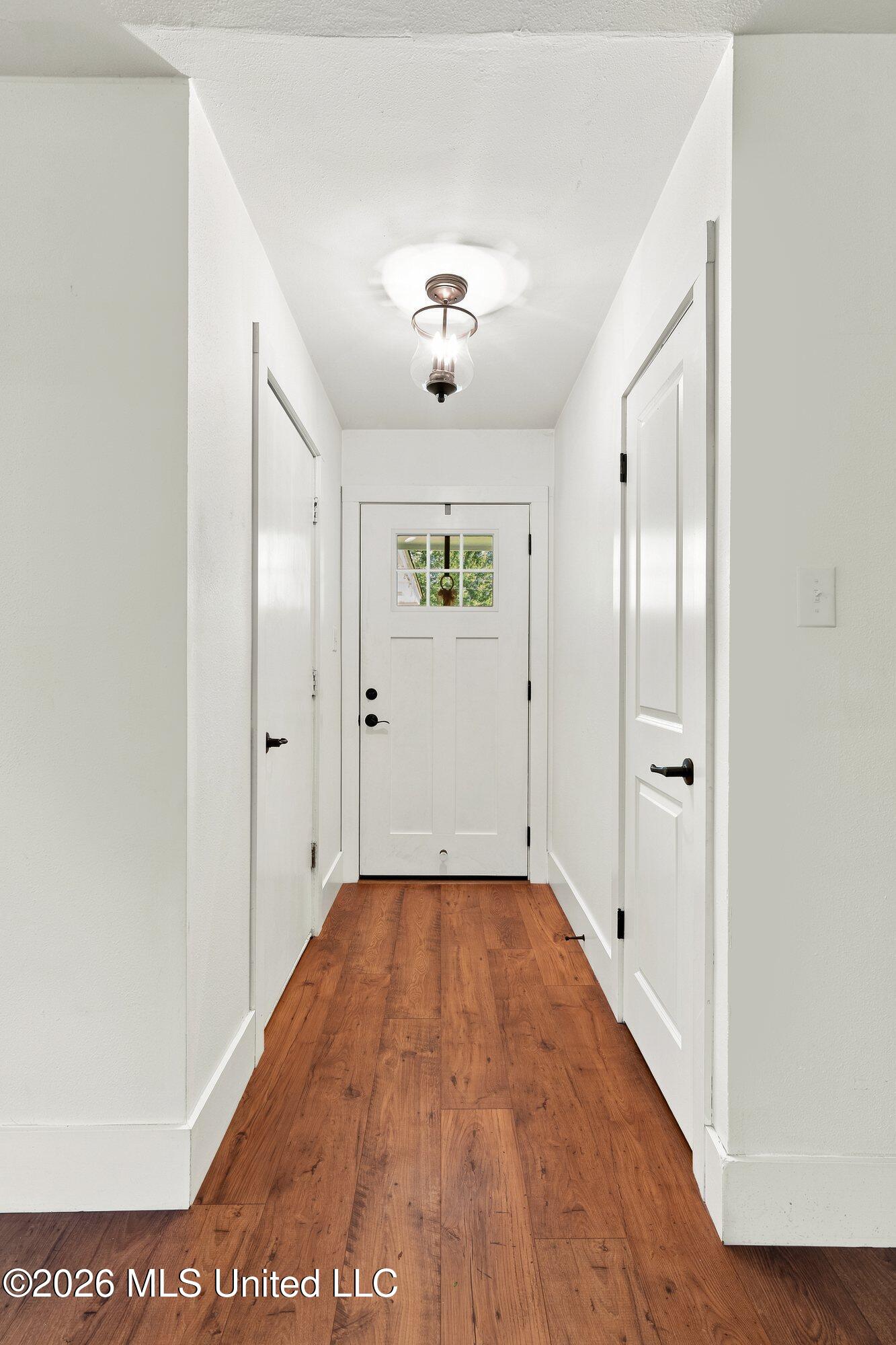 8715 Pine Ridge Boulevard Property Photo 3