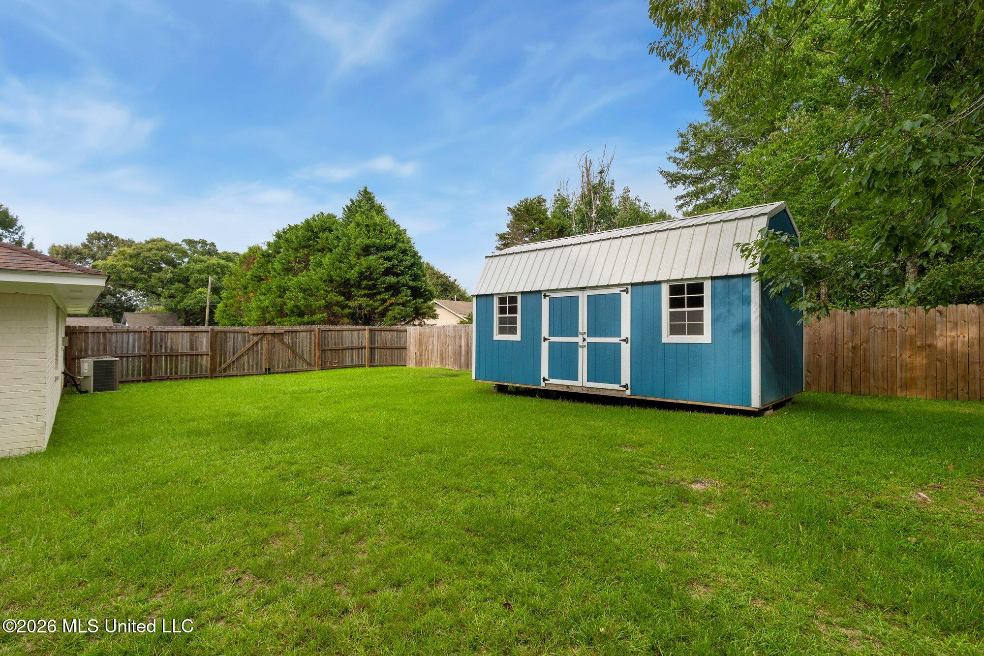 8715 Pine Ridge Boulevard Property Photo 20