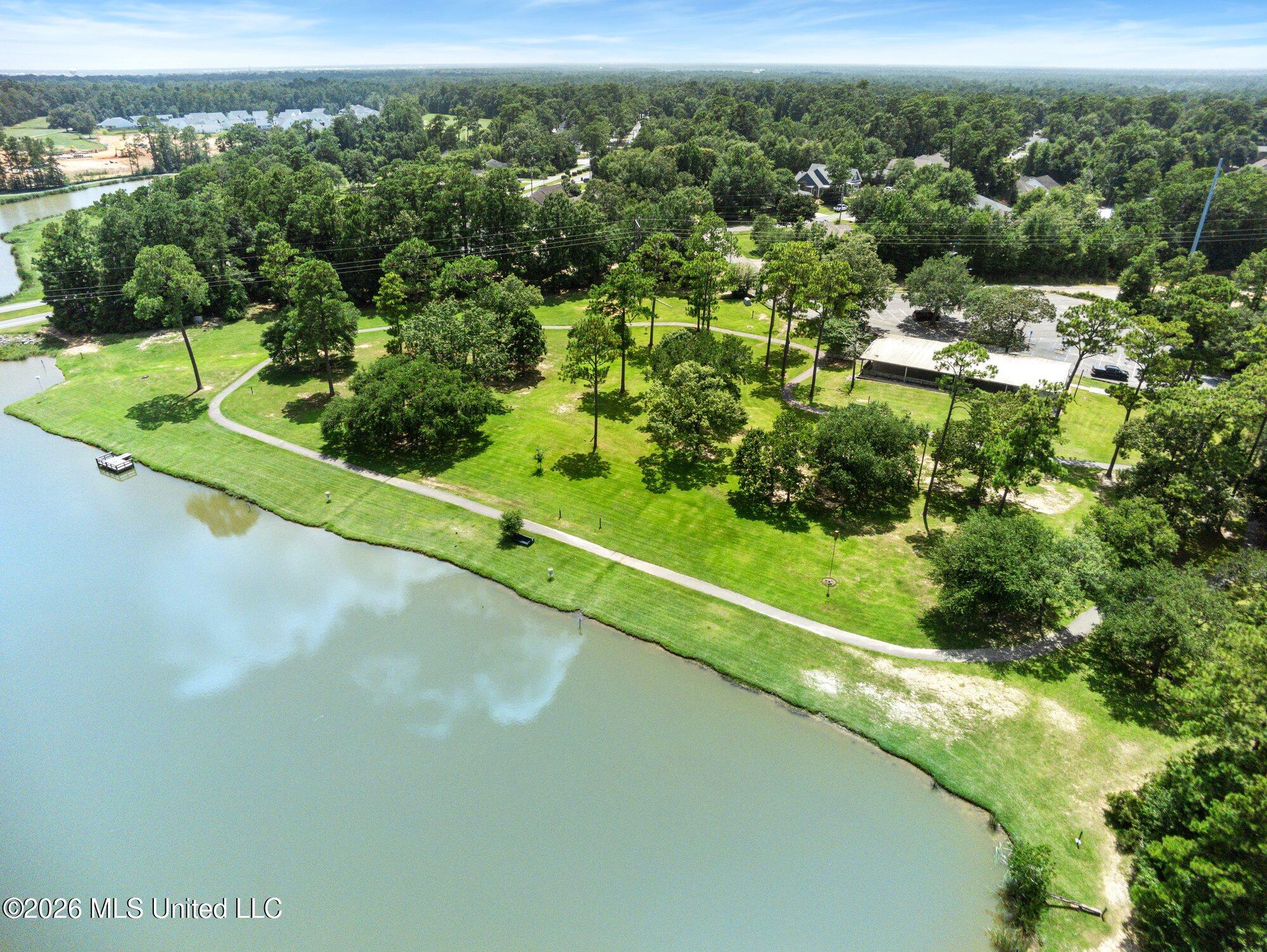8715 Pine Ridge Boulevard Property Photo 28