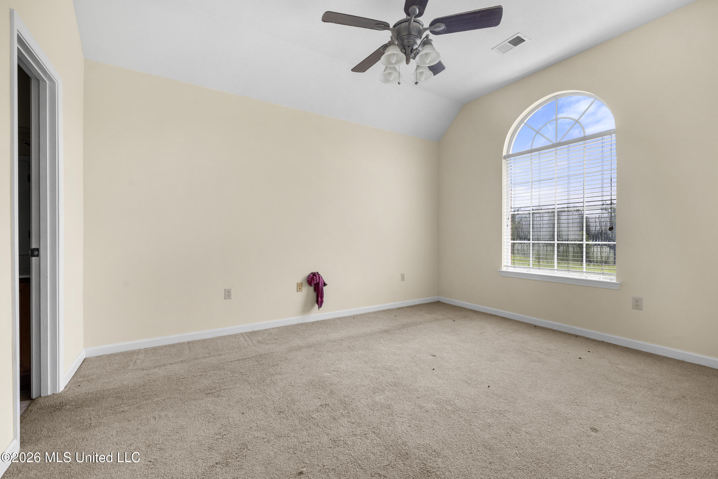 1459 N Red Banks Road Property Photo 10