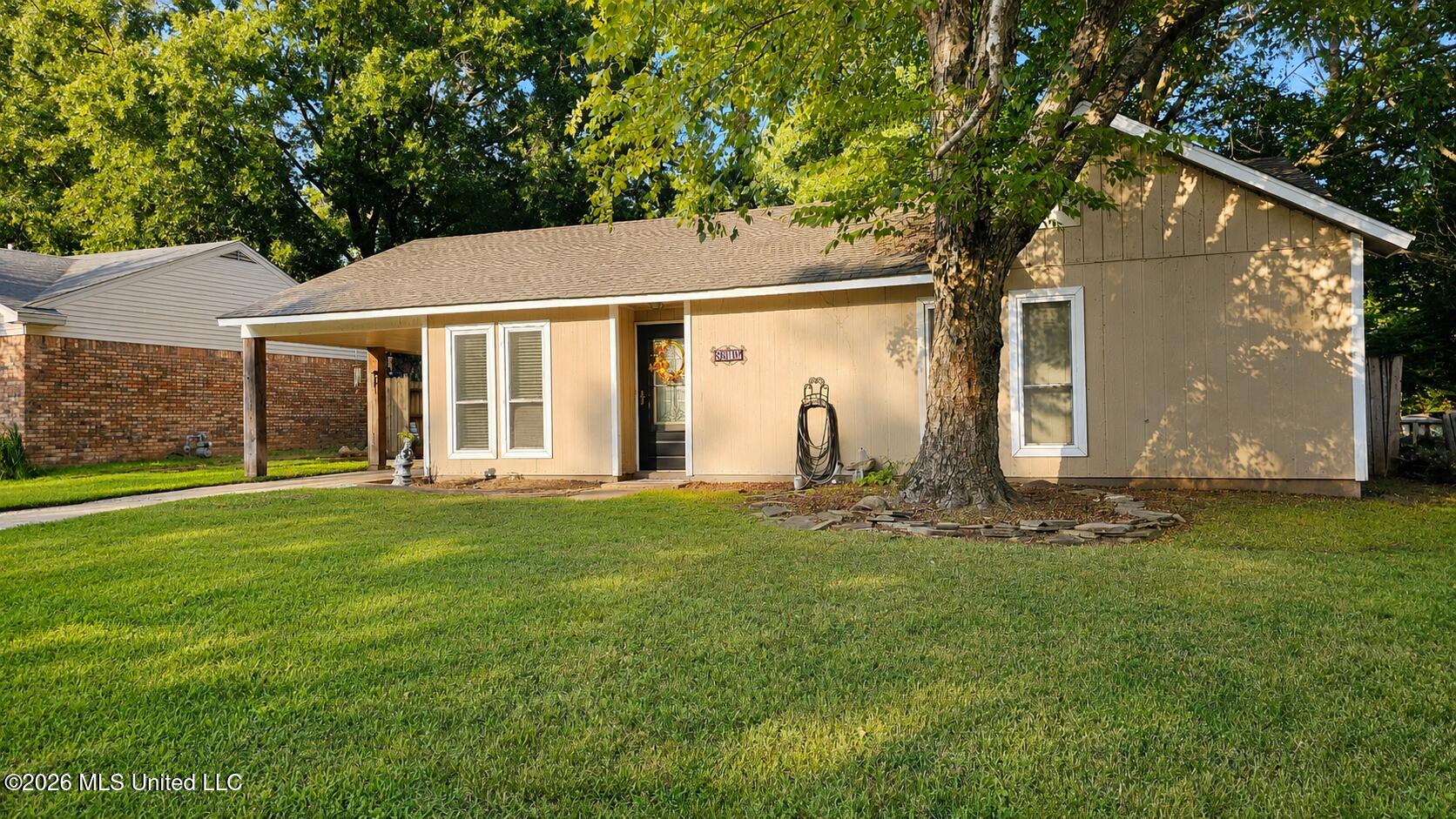 8312 Greenbrook Parkway Property Photo 2