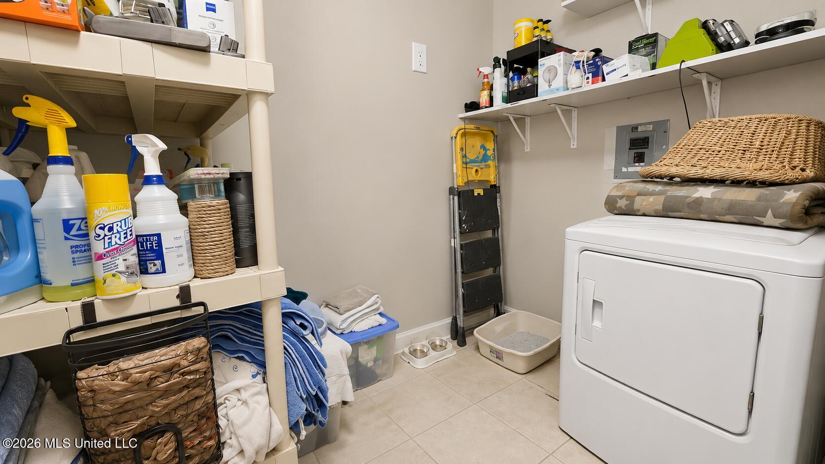 8312 Greenbrook Parkway Property Photo 9