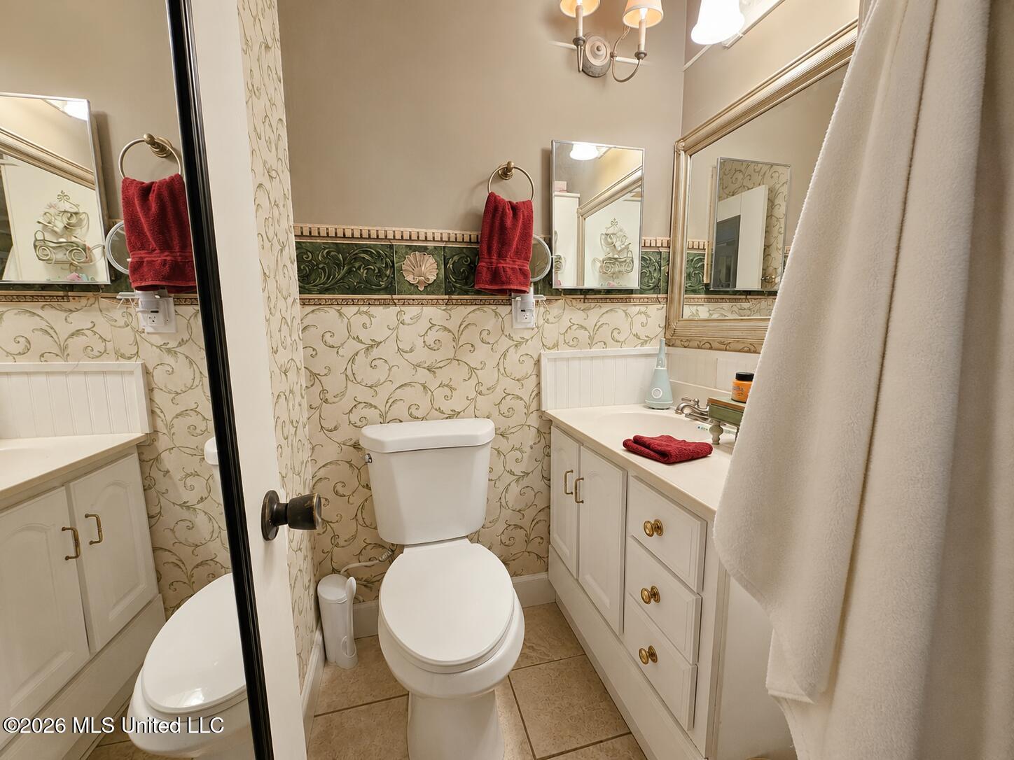8312 Greenbrook Parkway Property Photo 12